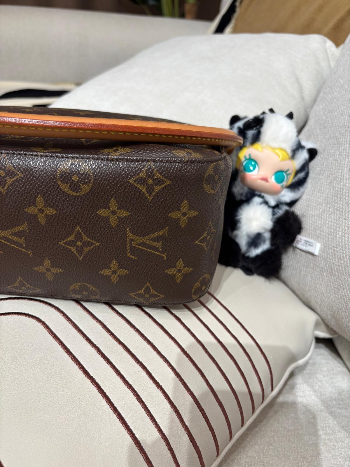 Lv looping hobo M51146 monogram 100%Authentic,98%new✅dust bag 