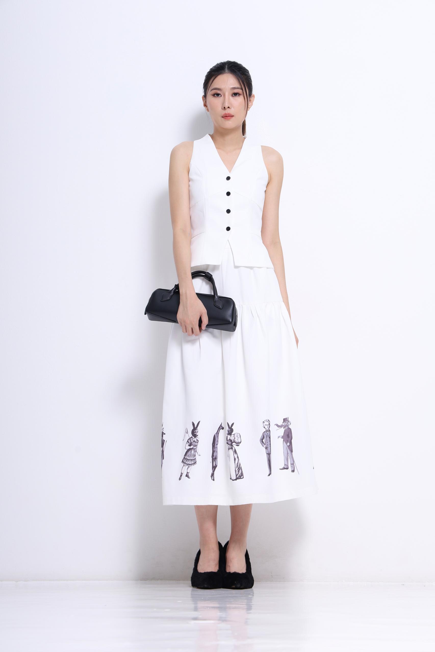 CB2704 FITTED V-NECK BUTTON VEST