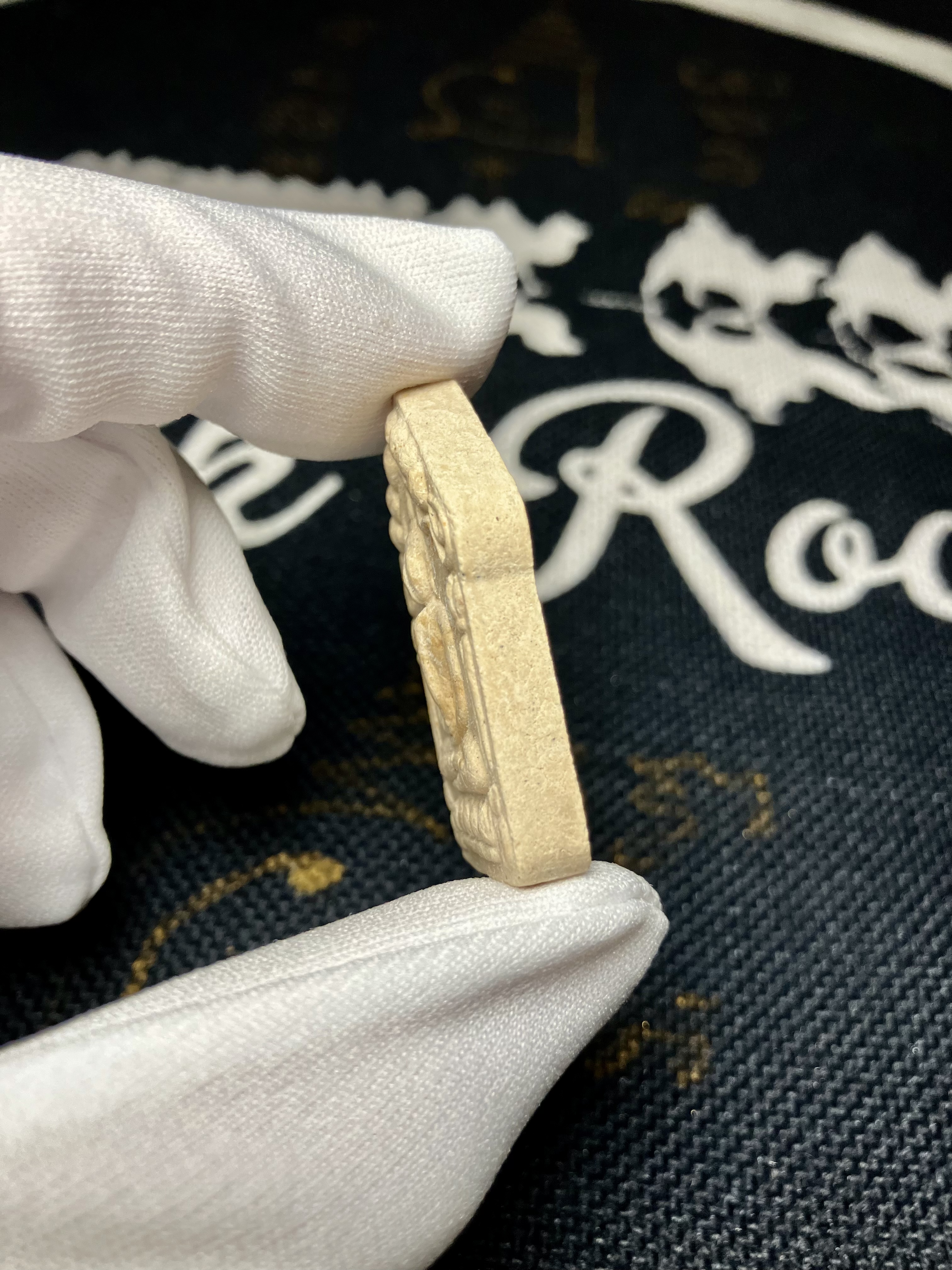 古巴豆  佛曆2561  老鼠喝貓奶  坤平佛｜附光學級高透防水殼