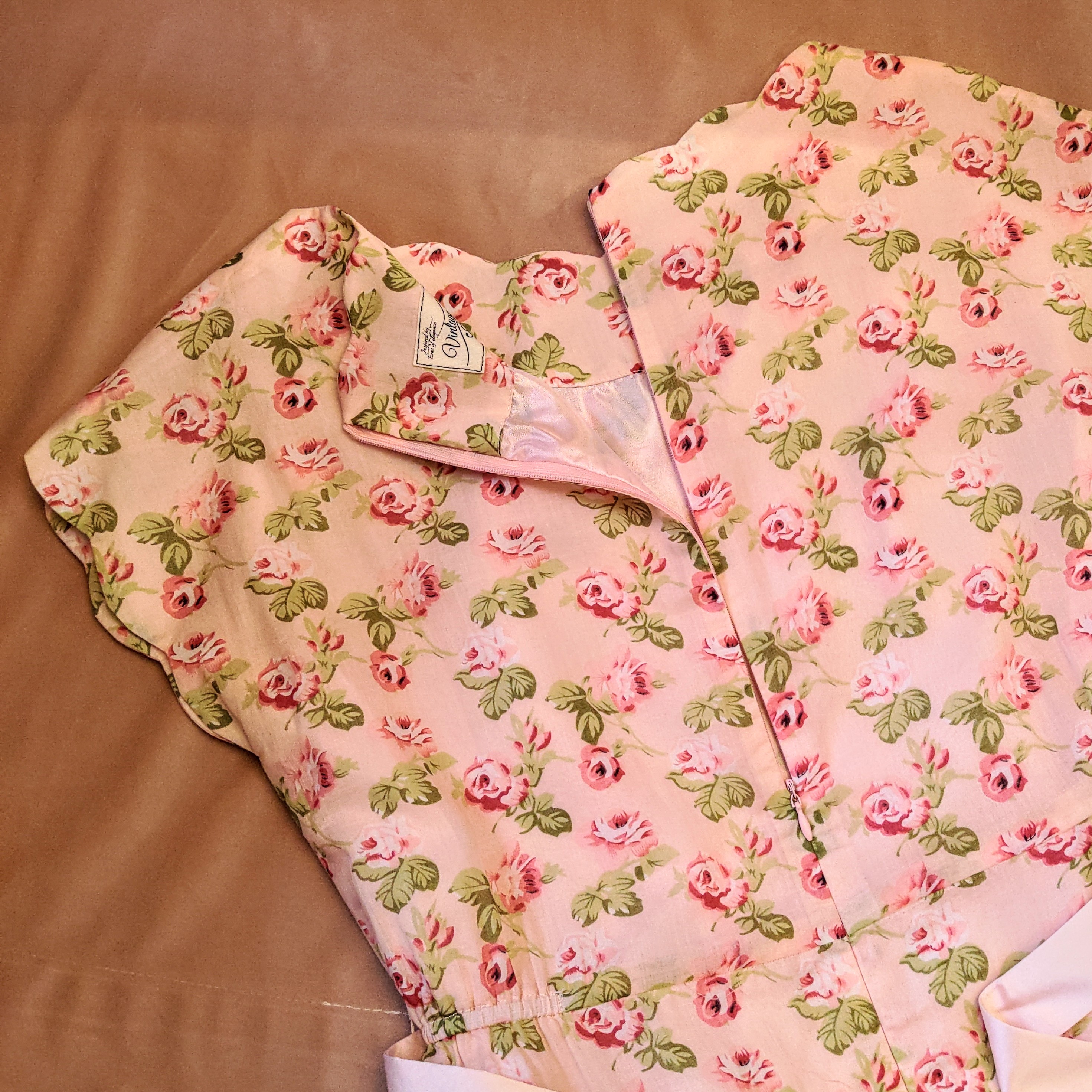 (Ready/Custom-Made)1960s-Inspired Rose Pattern 100% Cotton Scalloped Collar Secretary Dress(FM136)