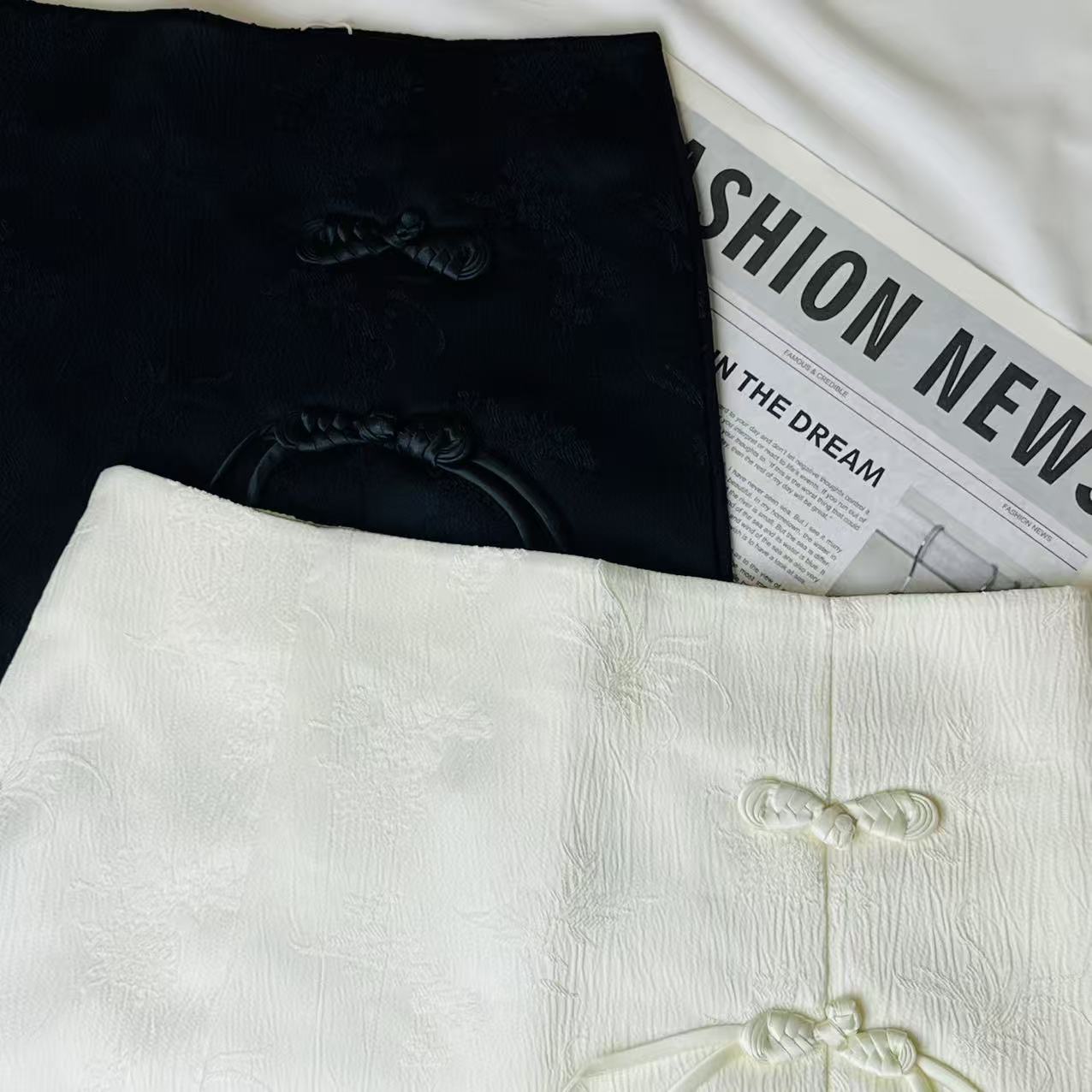 BS2001 [New Chinese Style Textured Frog Button Mini Skirt] Minimalist • Elegant • Everyday Wear