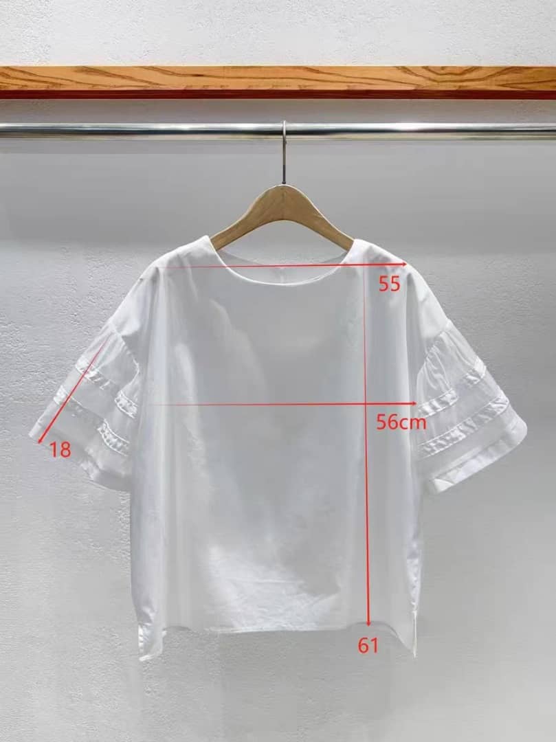 Structured Top with Sheer Paneled Puff Sleeves‖ 透视拼接设计感五分袖上衣 KR0147176