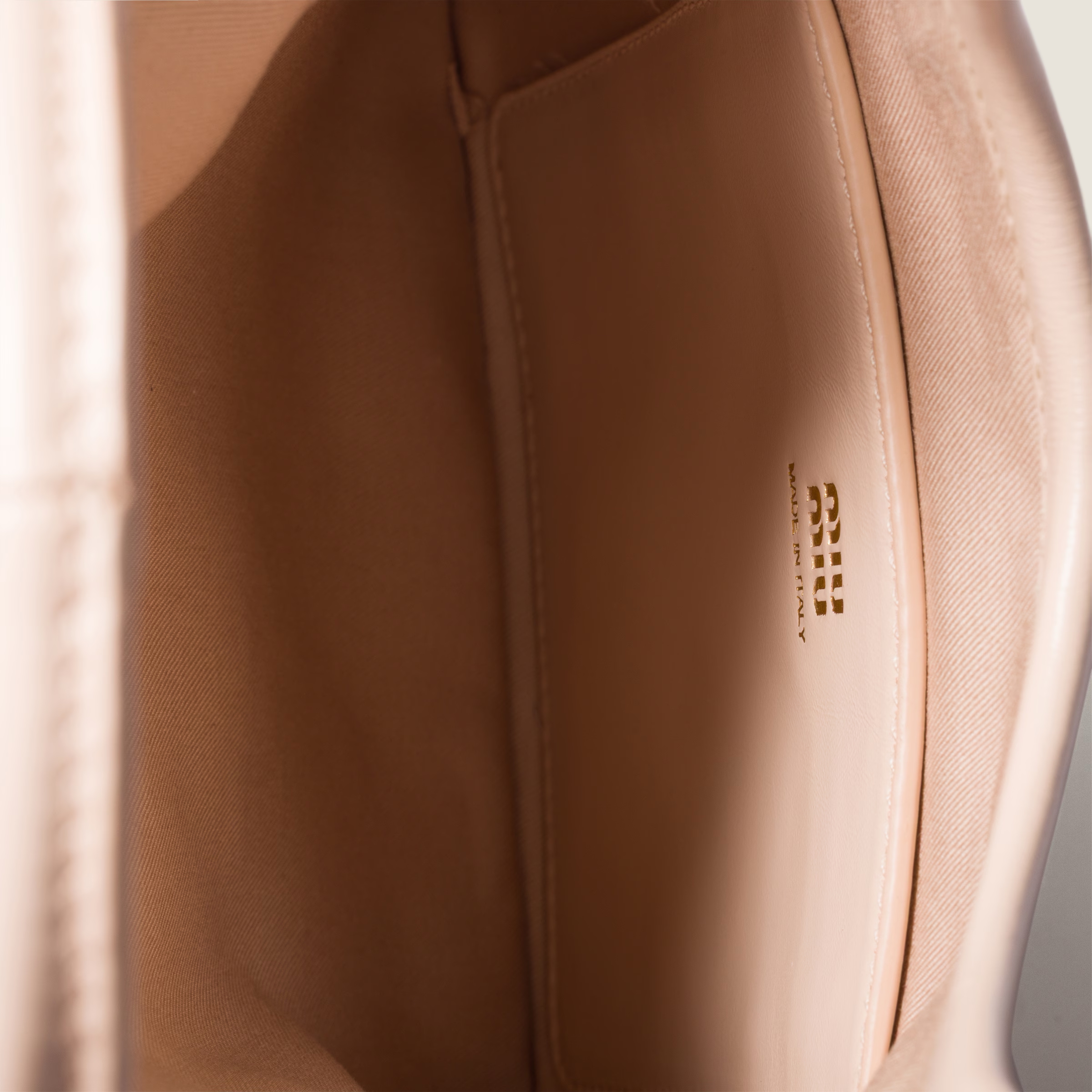 Brand New-Miu Miu Ivy 皮革手袋 粉紅色細號