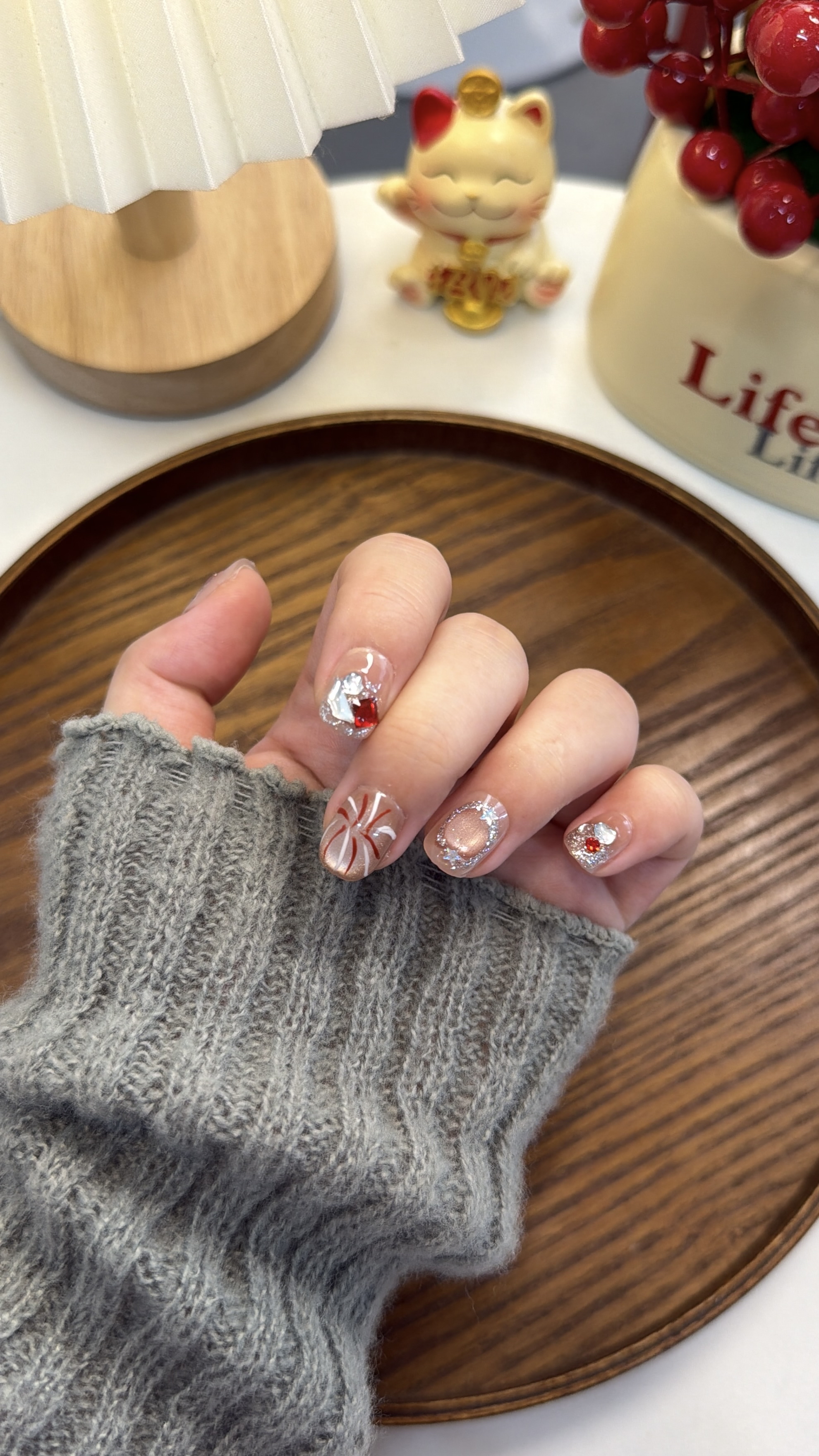 烟花贺岁 短方圆