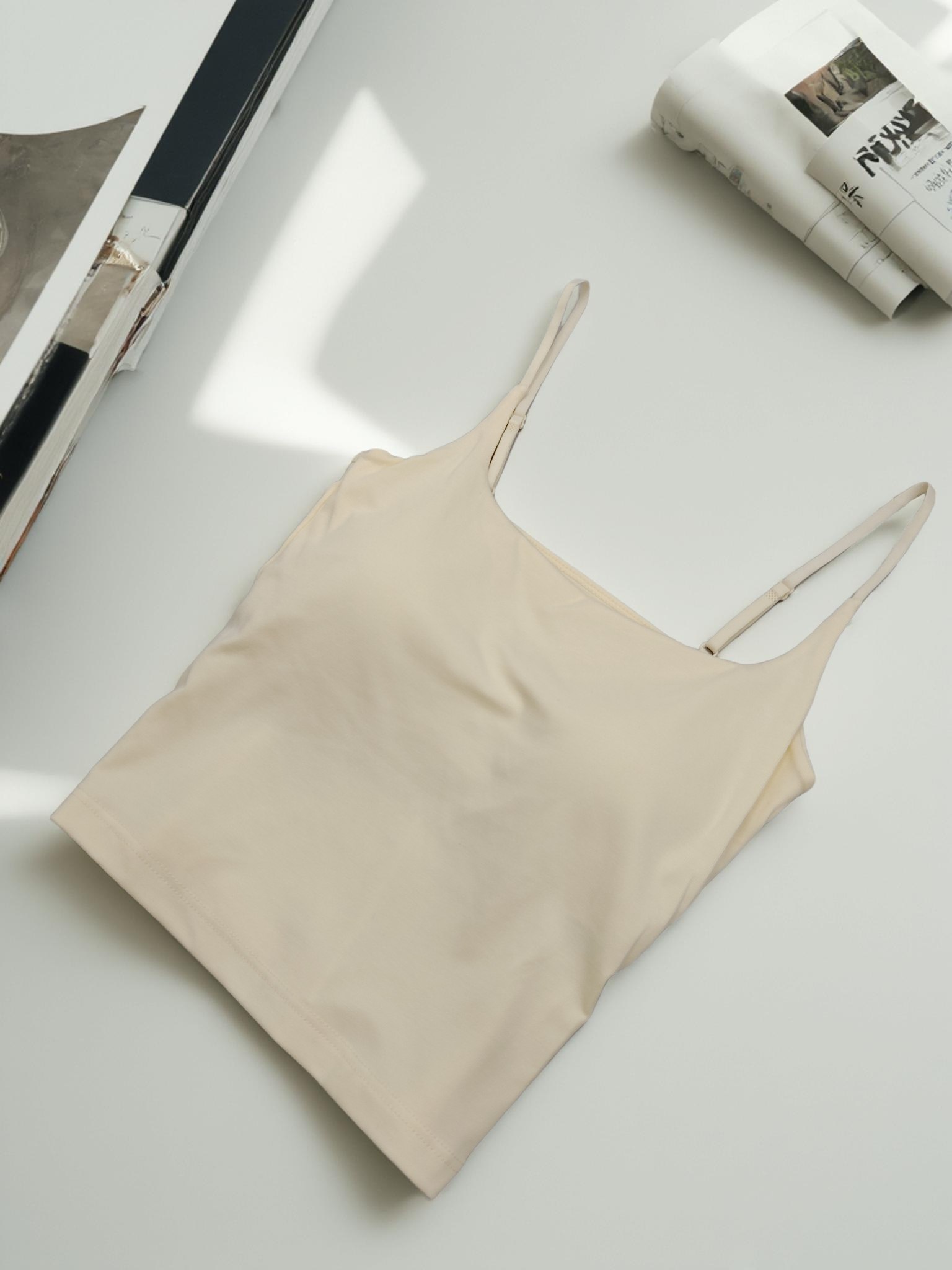 莫代尔吊带小背心