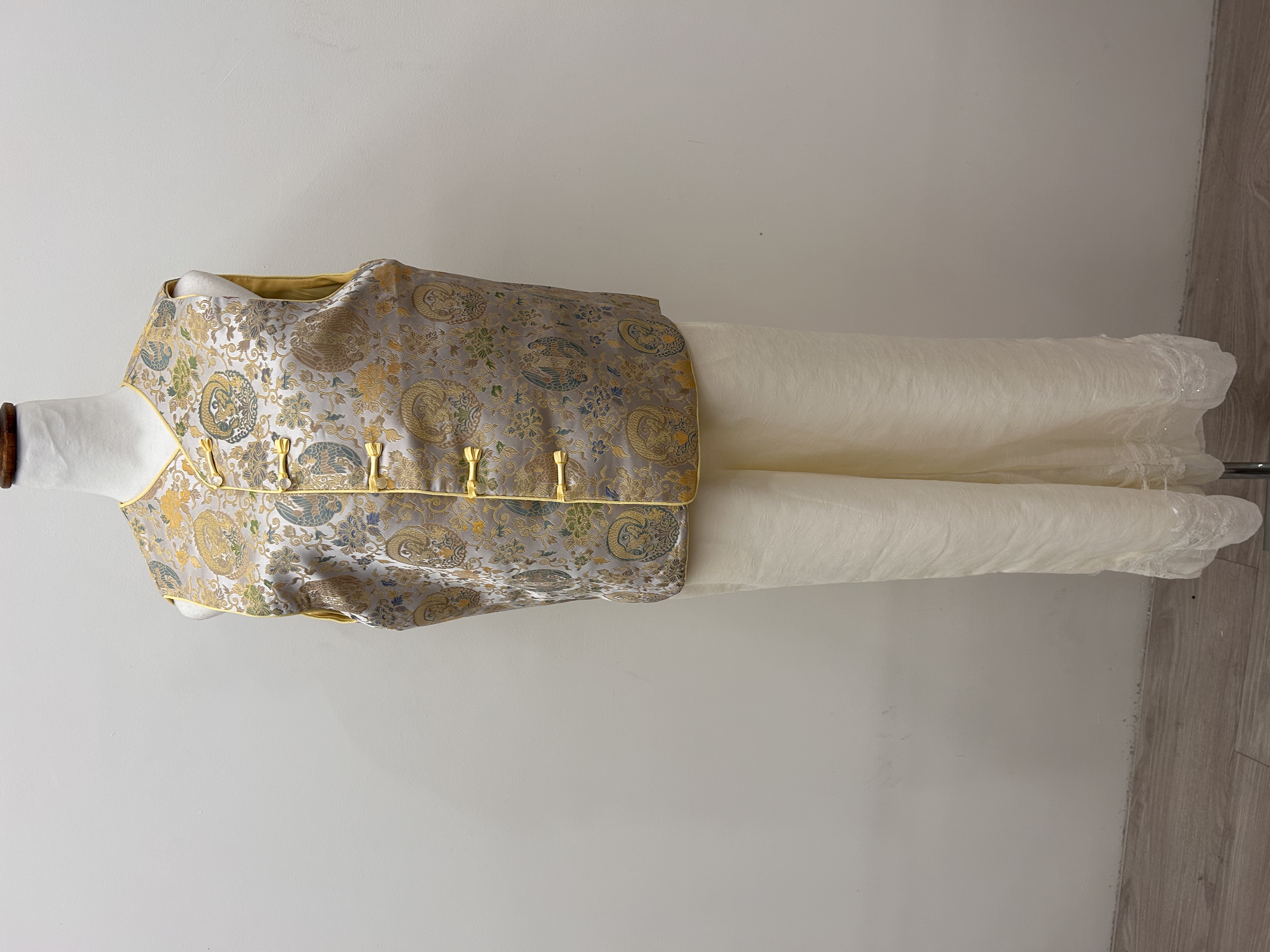 558.WB Exquisite & Unique Chinese Style Vest