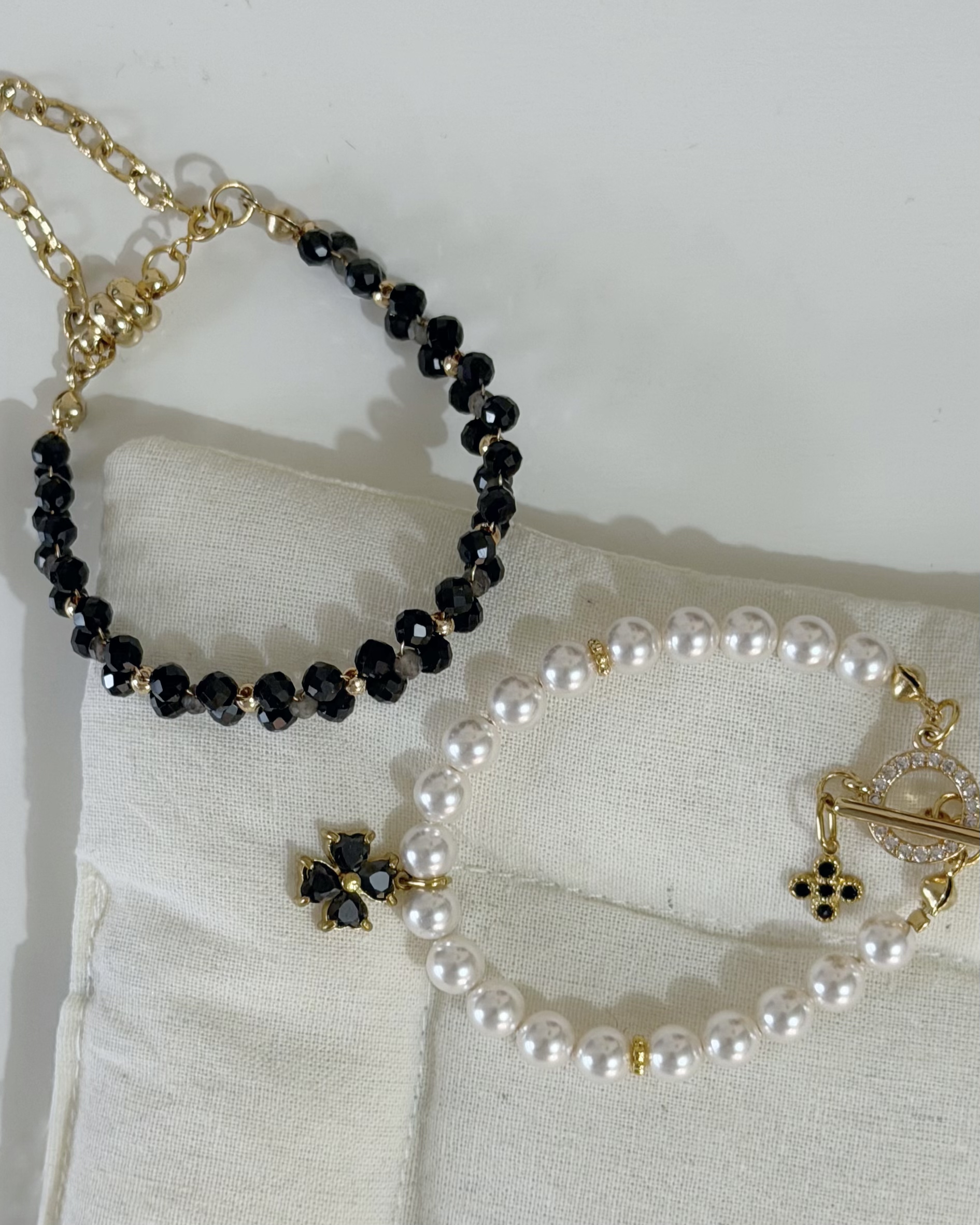 雅黑小花x 閃夜黑色花織Combo Set手鍊