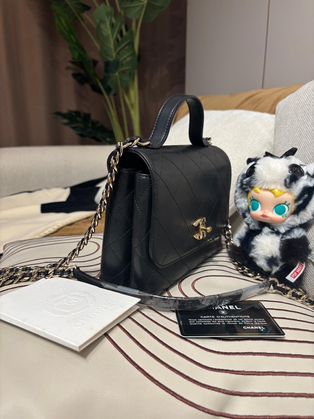 Chanel Top Handle 黑色金扣Crossbody Bag 100%Authentic, 95%New ✅收據✅Card✅Dust bag✅Box