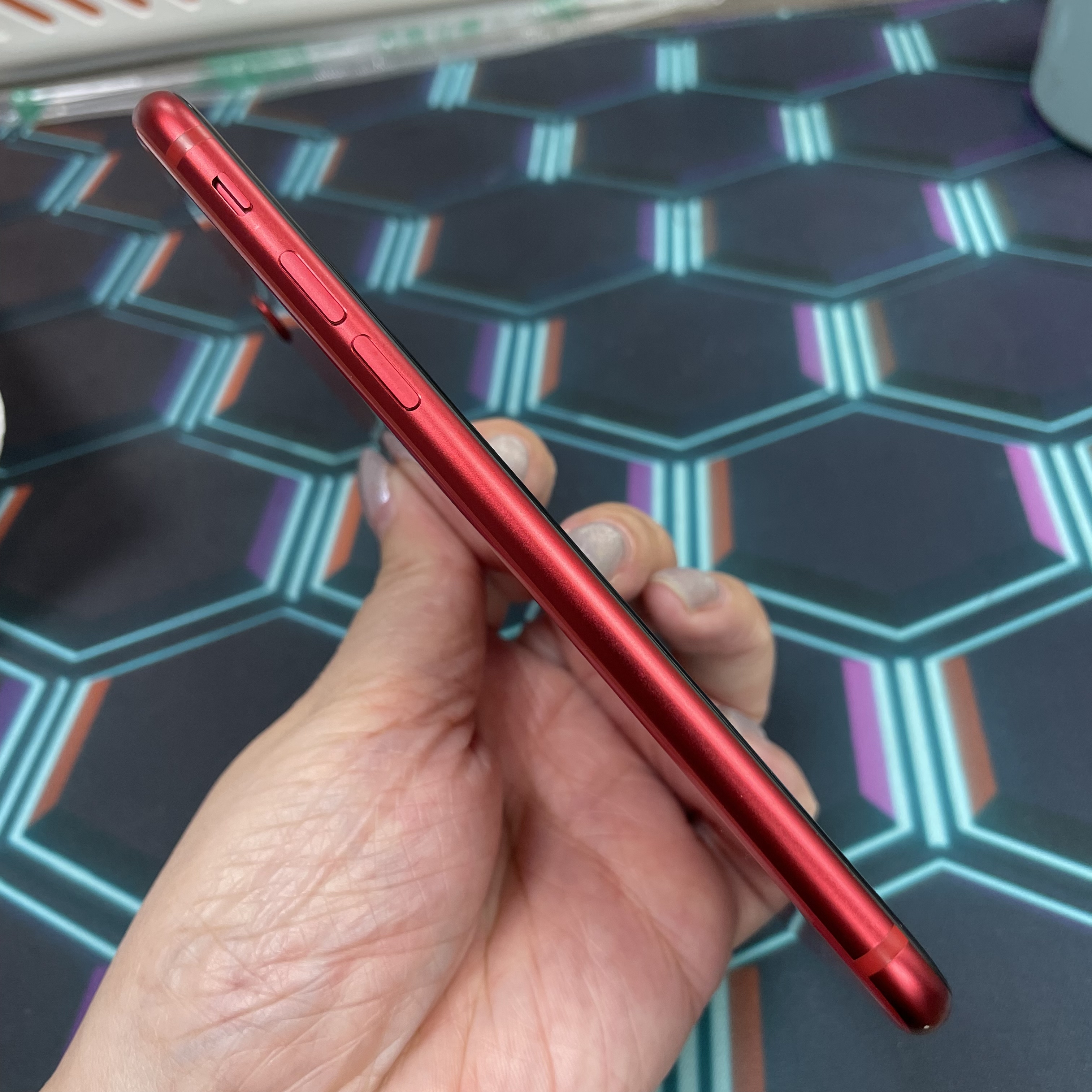 *7125 SE 2 完美機 128GB 電81 紅色 red