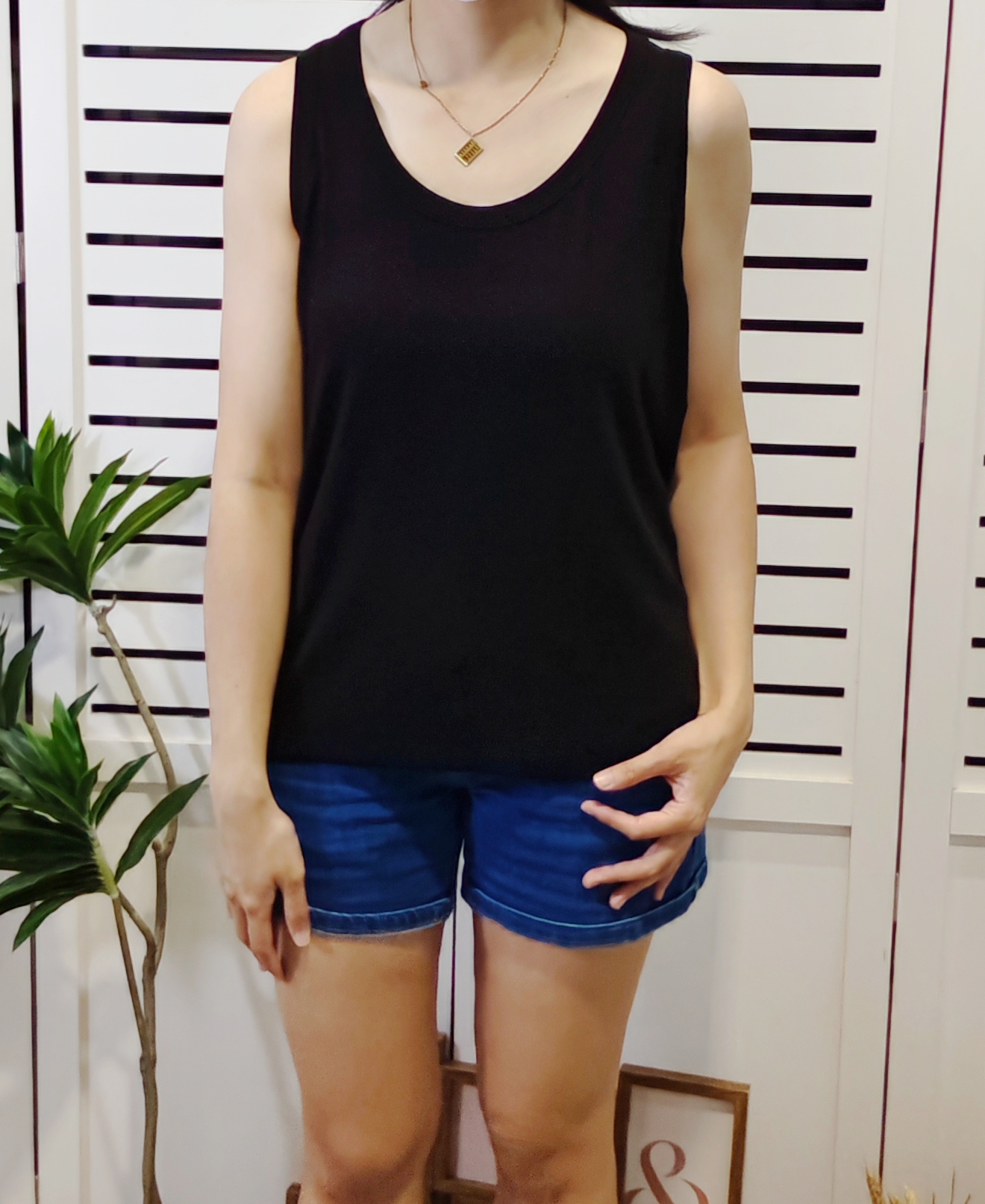 M5067 U Neck Tank Top