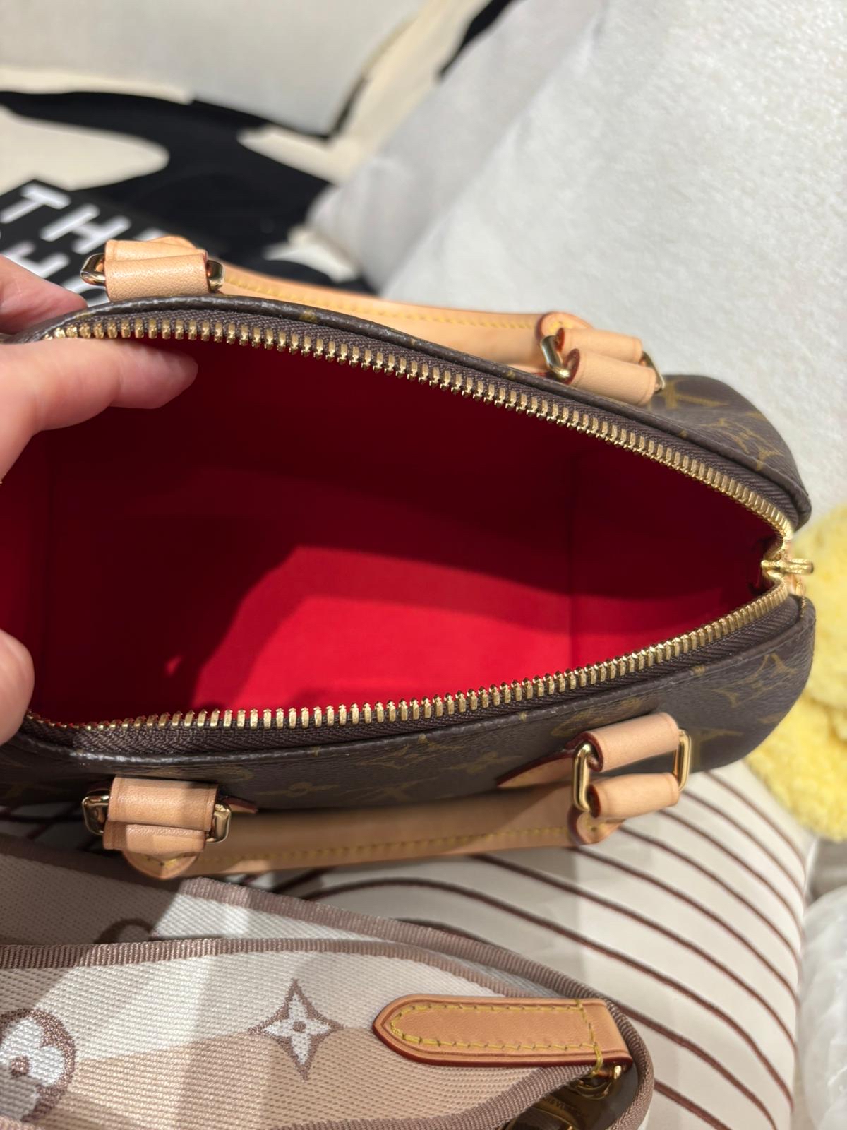 LV Speedy 20 monogram ,100%Authentic, 95%New ✅Key Lock✅Dust bag