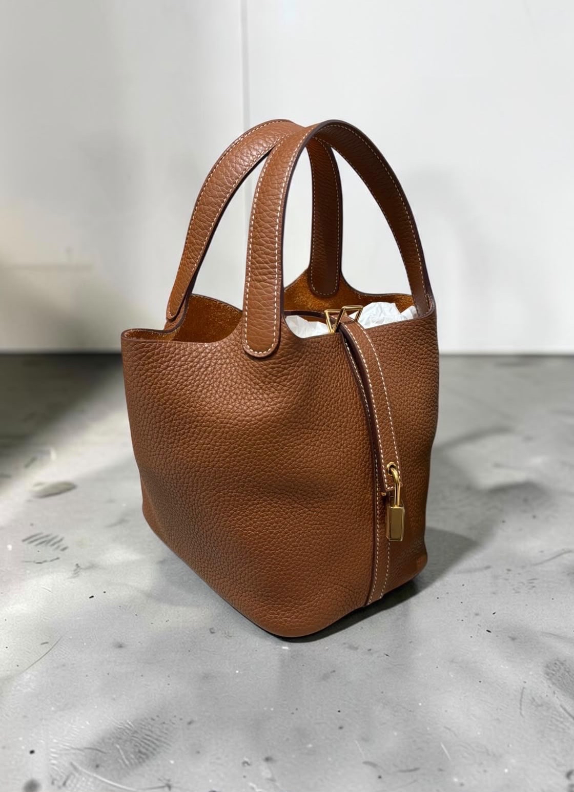 Hermes Picotin 18 Stamp B 金金 100%Authentic, 98%New  ☑️專門店收據☑️鎖Key ☑️塵袋 ☑️Box
