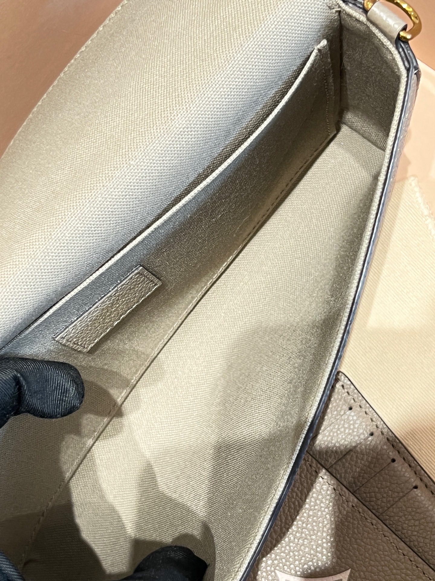 【預訂貨品】LV大象灰純皮三合一💳芯片款