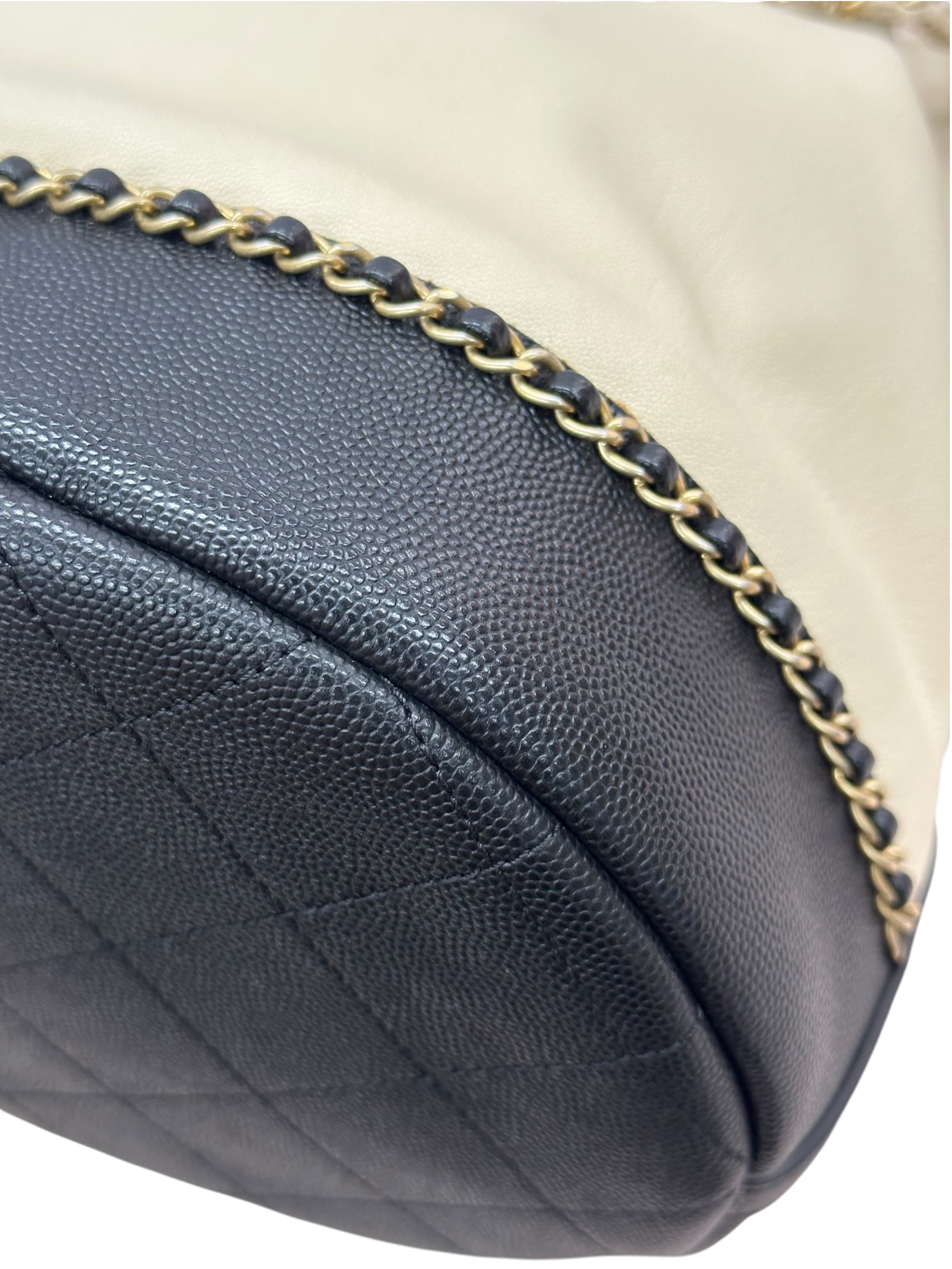 Pre-owned Chanel Drawstring Bucket Bag / Product Code:082108