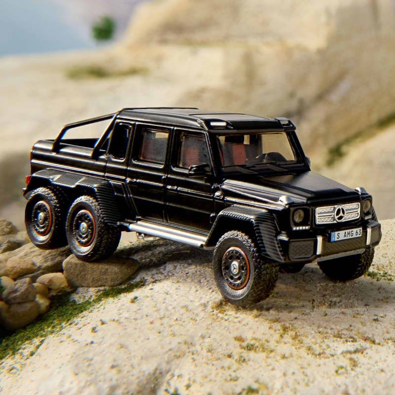 Hot Wheels Elite 64 Mercedes-Benz G 63 AMG 6x6 Redline Club