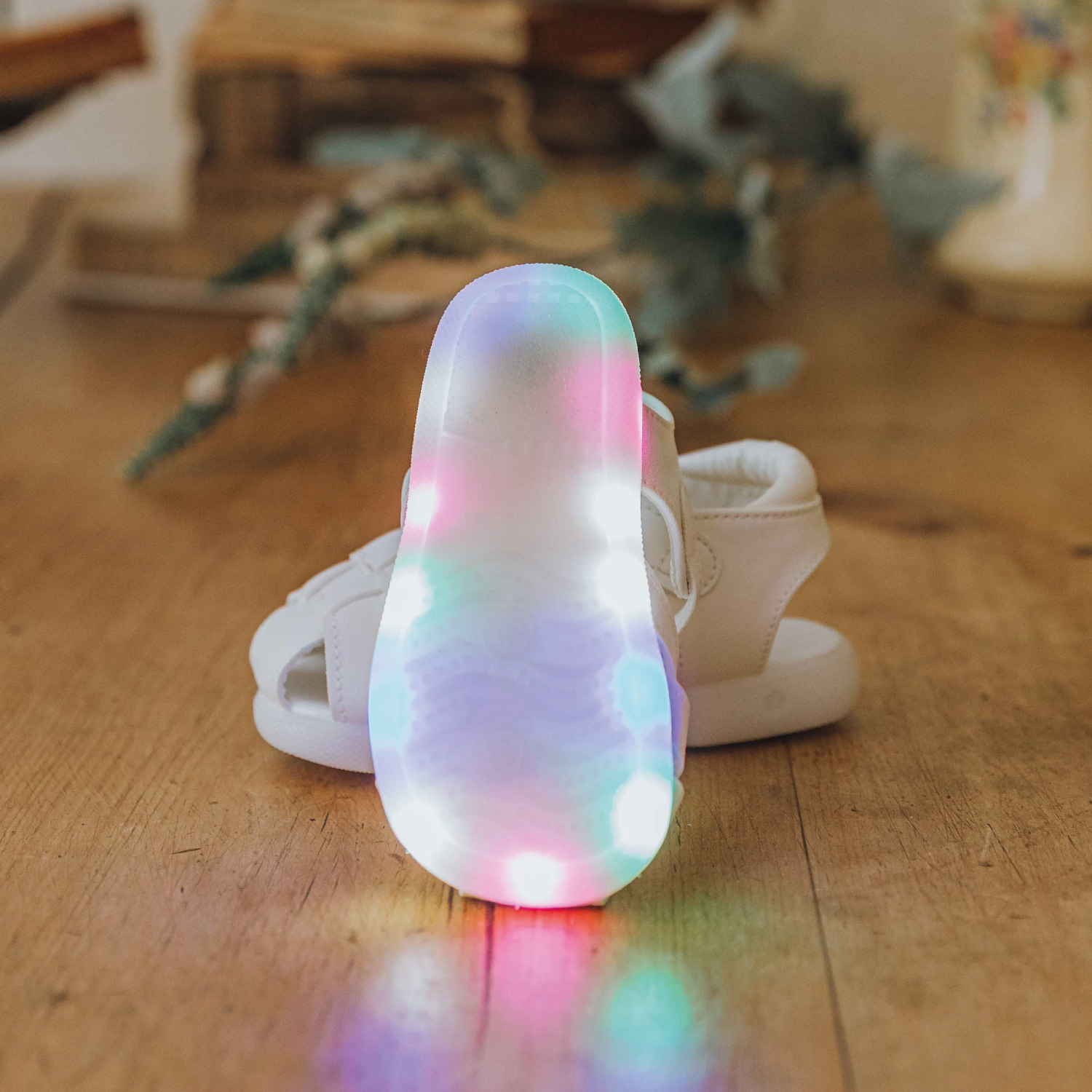 Koongs Koongs Mer LED Sandals（White）