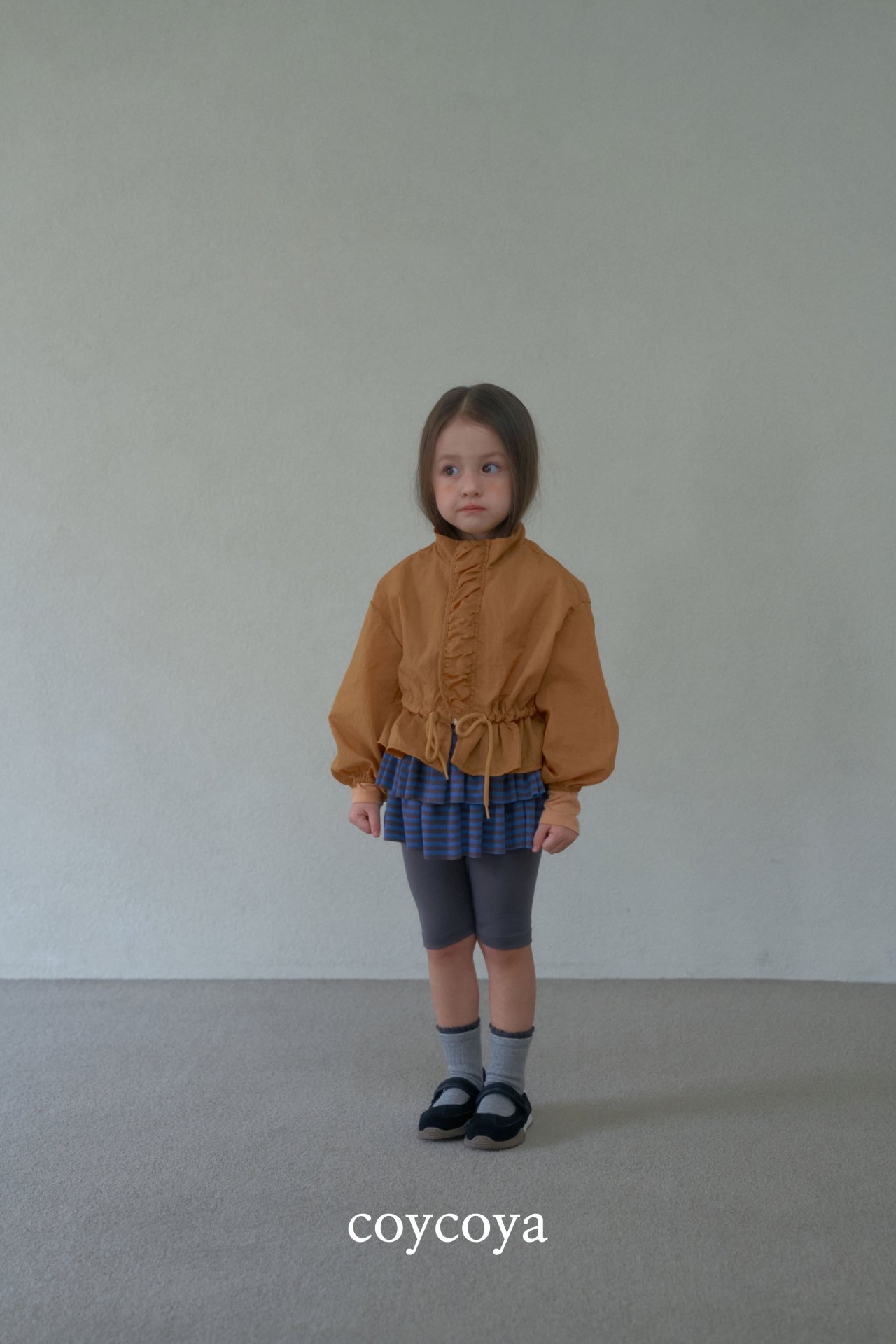 🌸預訂 韓國直送🌸🇰🇷COYCOYA兩色褶皺荷葉邊拉鍊防風外套連收納袋