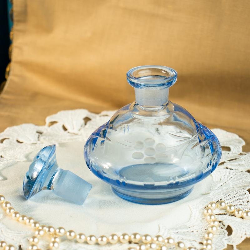 Vintage Mid-Century German Etched Pattern Glass Dressing Table Set - Tray , Powder Box & Perfume bottle (MW018)