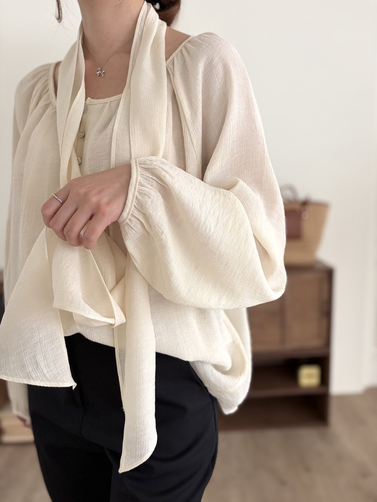 Eloise Tie-Neck Blouse (Cream)