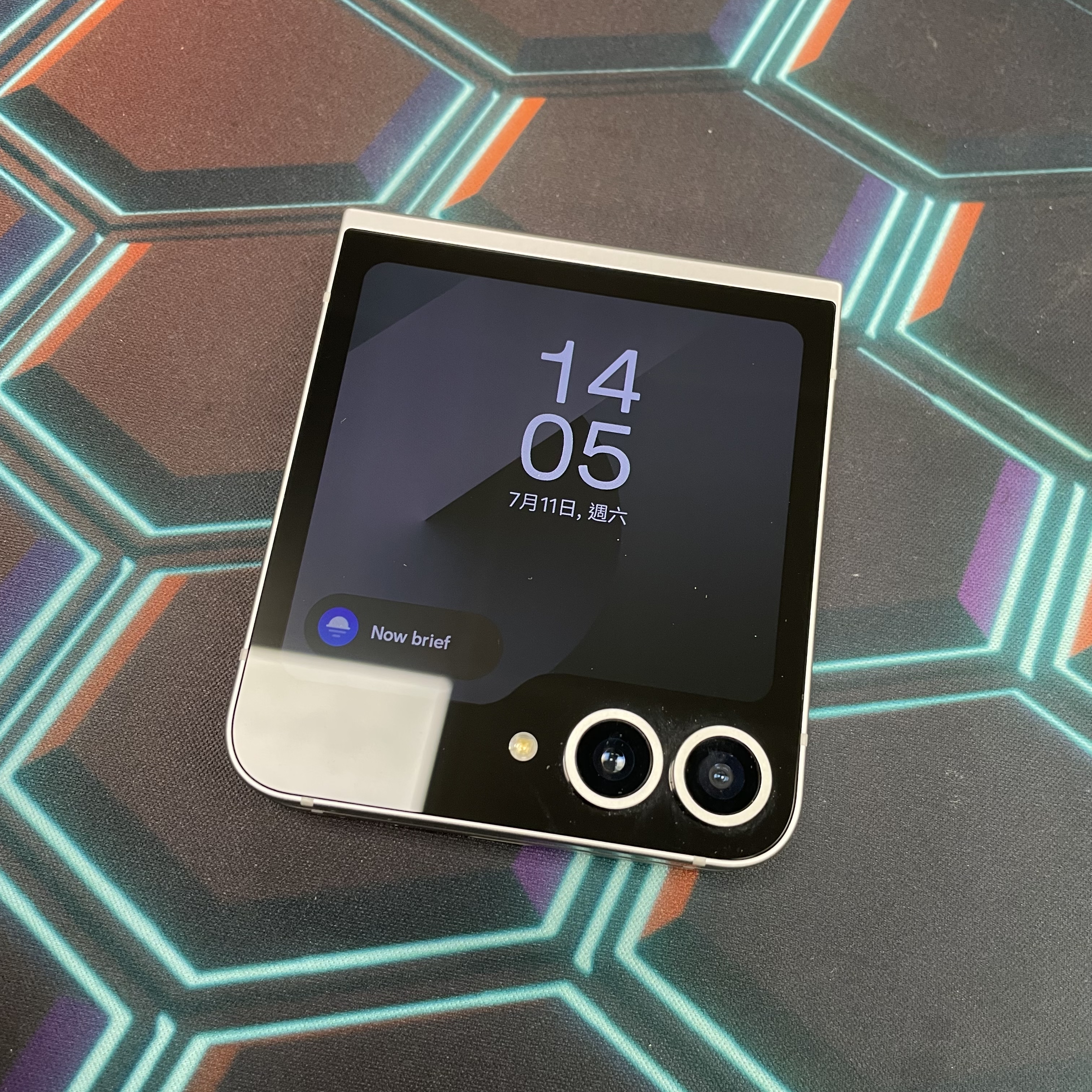 *6949 Galaxy Z Flip 6 完美機 12+256GB 灰色 gray
