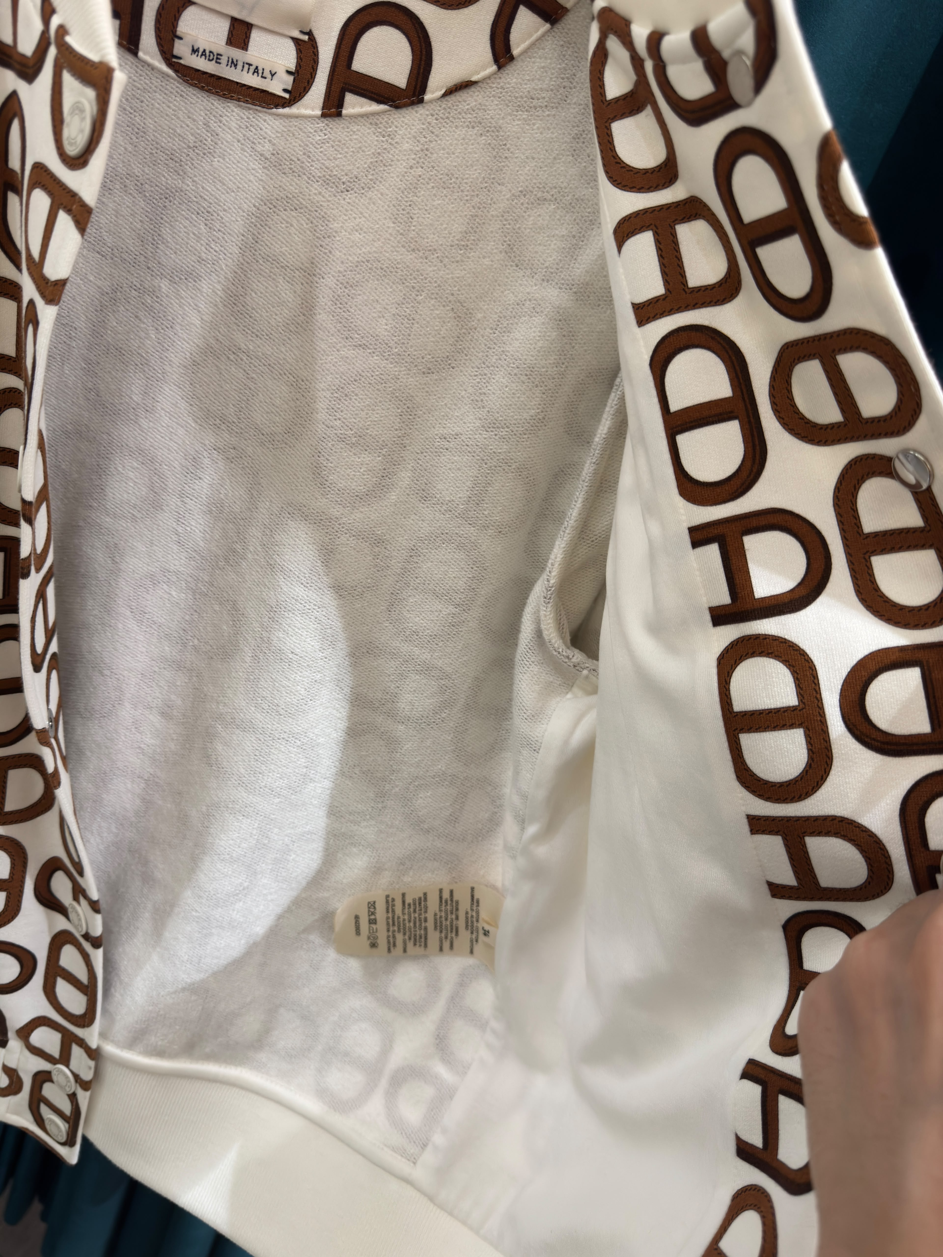 直播貨品 |  [1個-$100 2個-$300］ M60