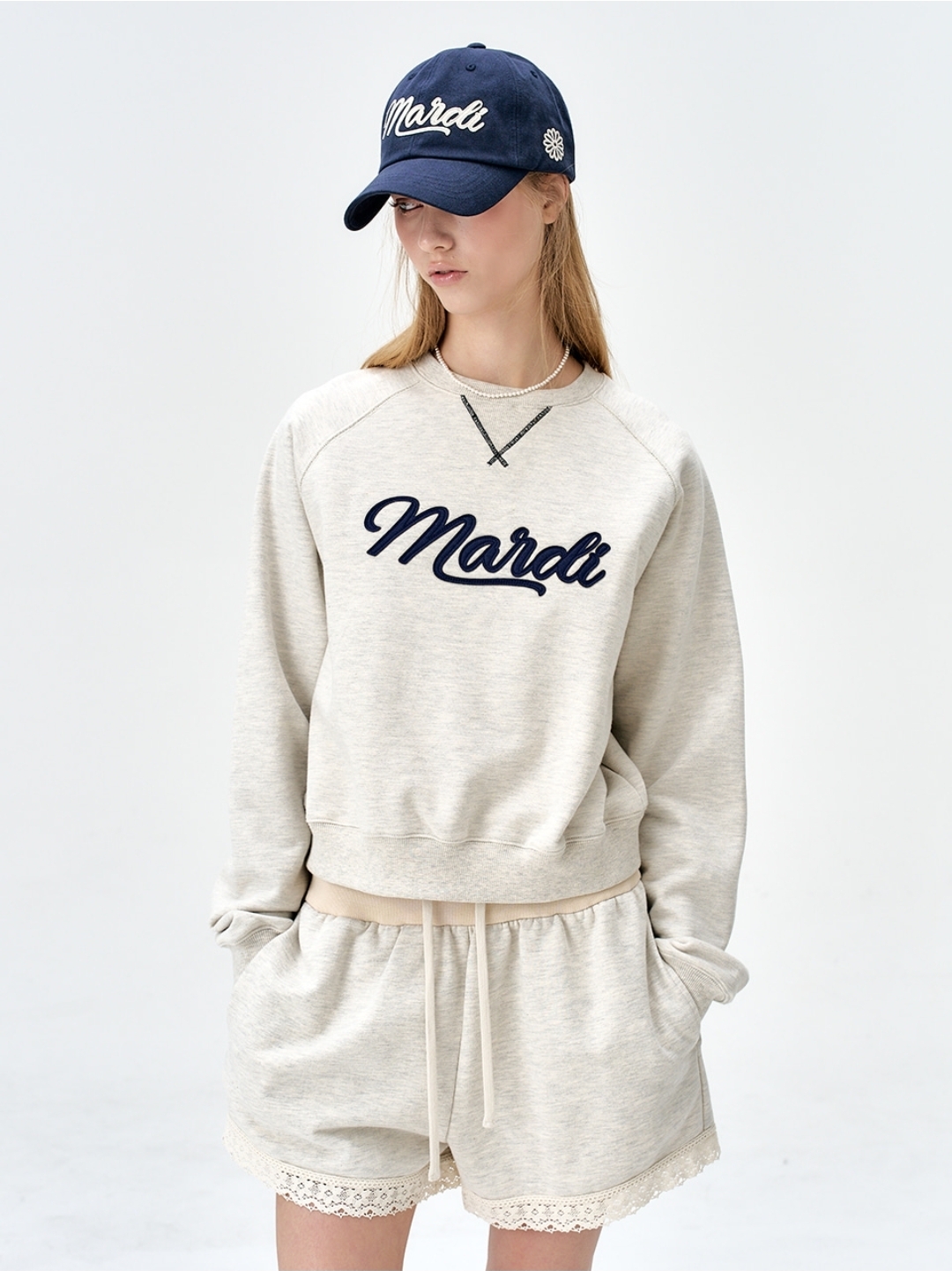 Mardi Mercredi Actif Vintage Logo Sweatshirt