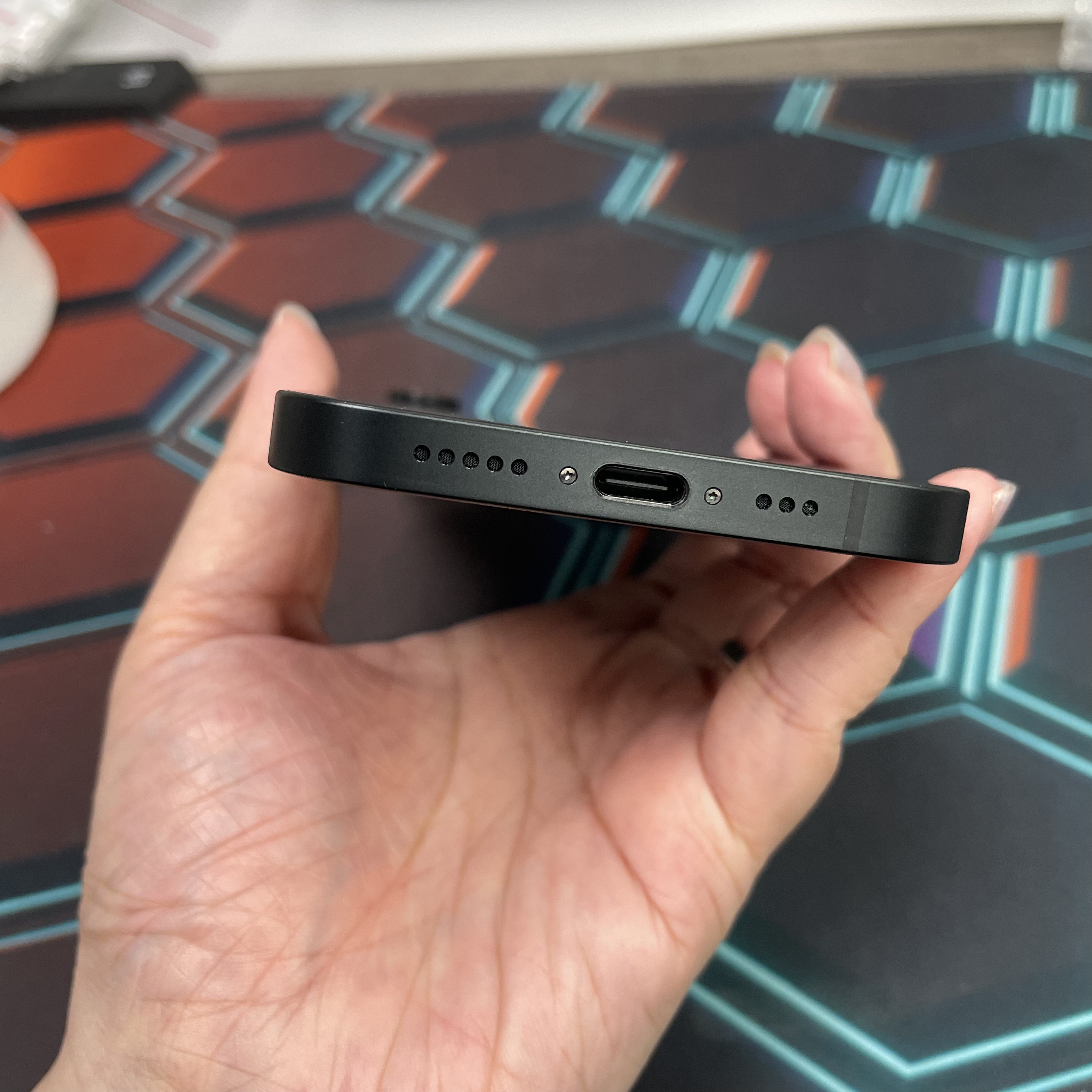 *7680 16e 完美機 128GB 電100 黑色 black
