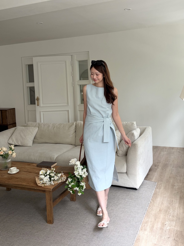 Pastelly Gathered Waist Dress (Blue)