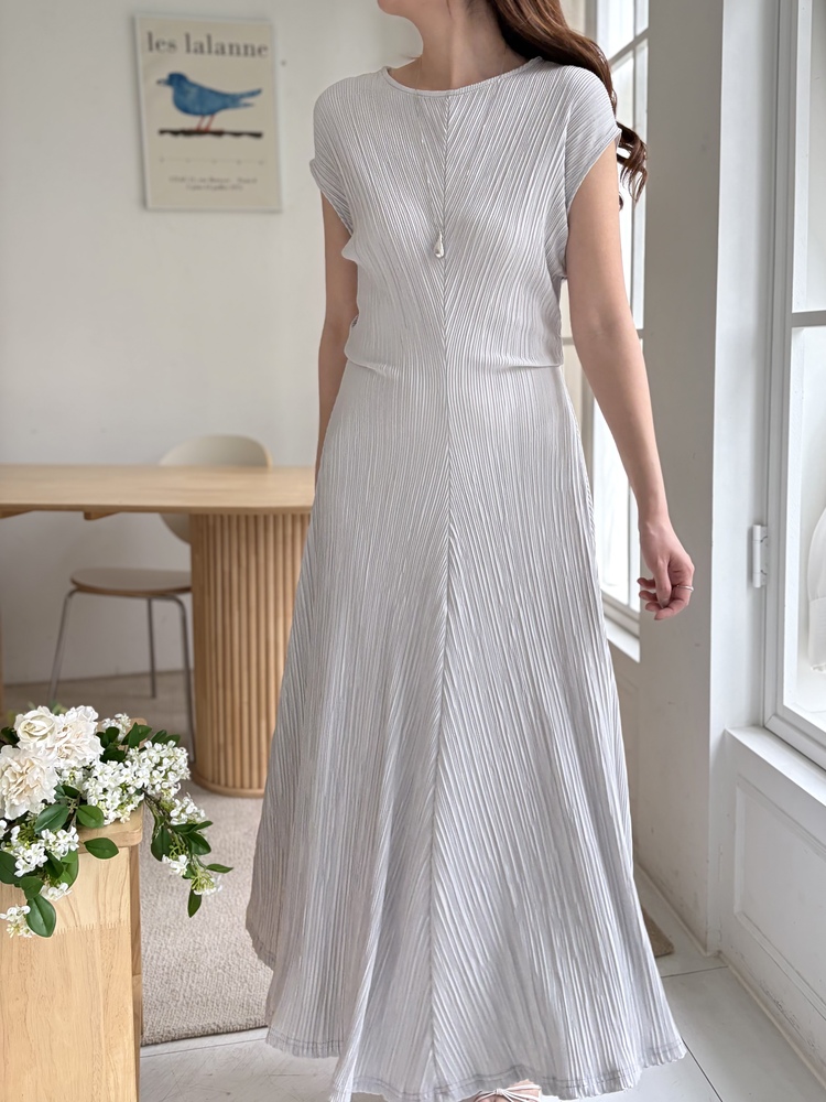 Elea Ribbed Flowy Dress (Mint)