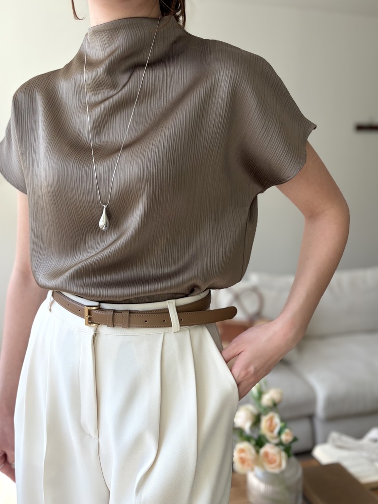 Claudette Silky Pleated Top (Brown)