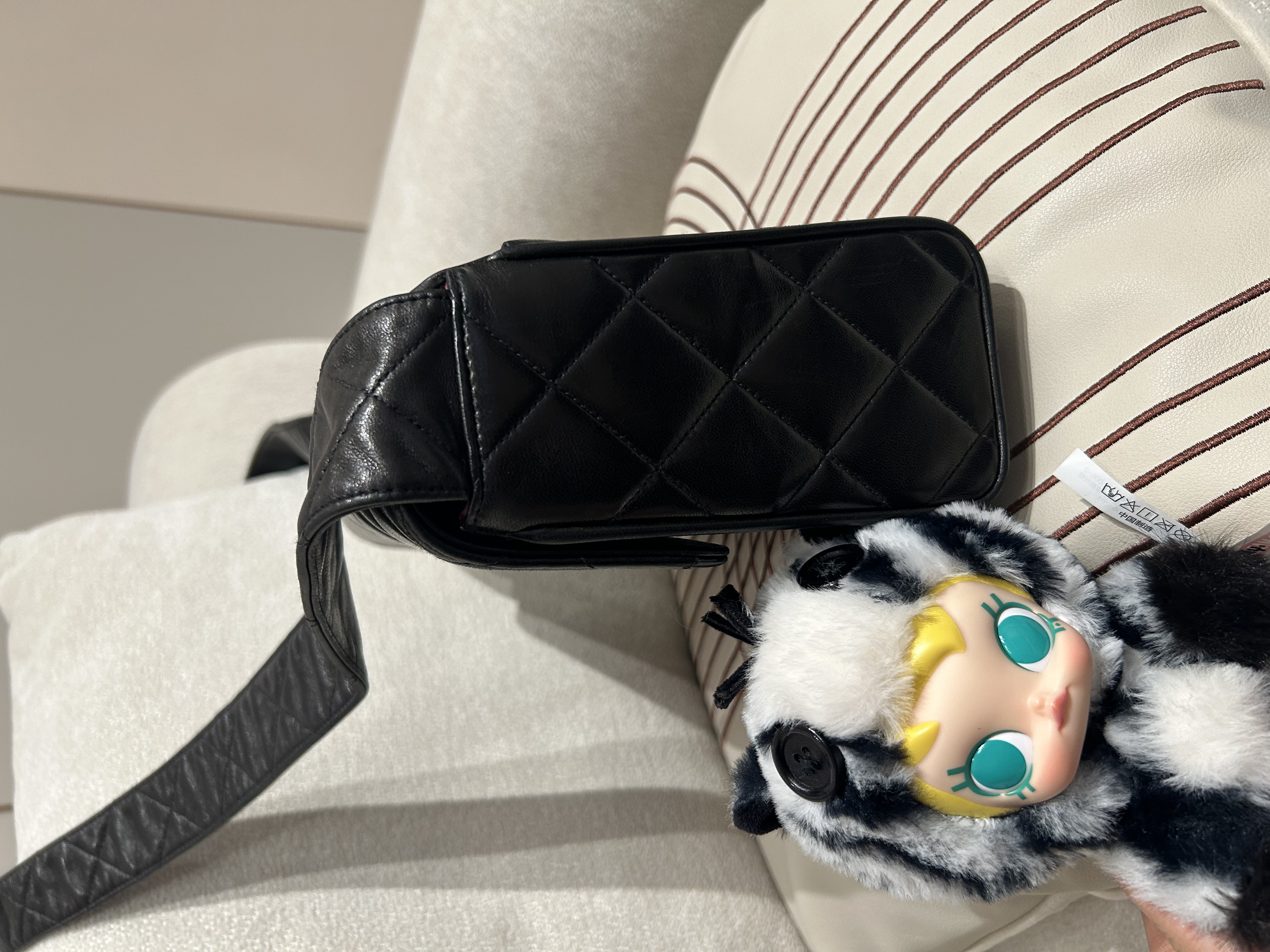 Chanel vintage so black Shoulder bag 100%Authentic ,88%new✅card