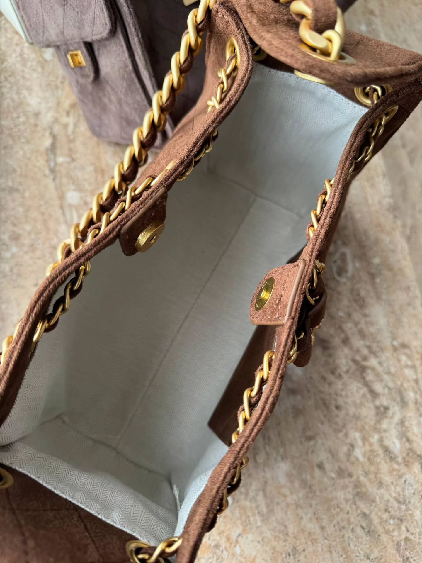 𝗕𝗮𝗴 𝗢𝗳 𝗣𝗮𝗿𝗼𝗱𝘆 小香风水桶包 🇨🇳