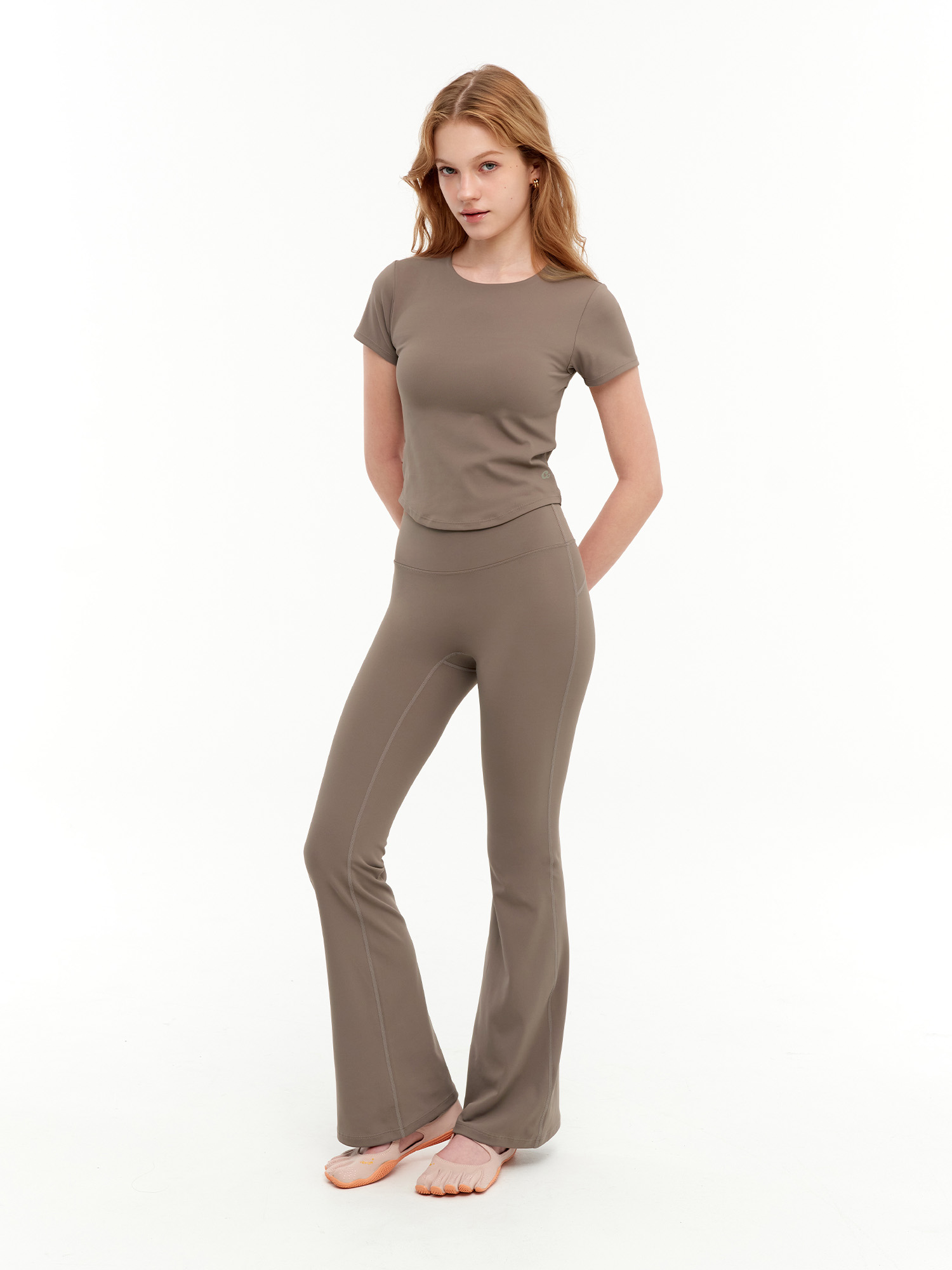 預購_Back Open Slim Fit Pro T-shirt by Conch