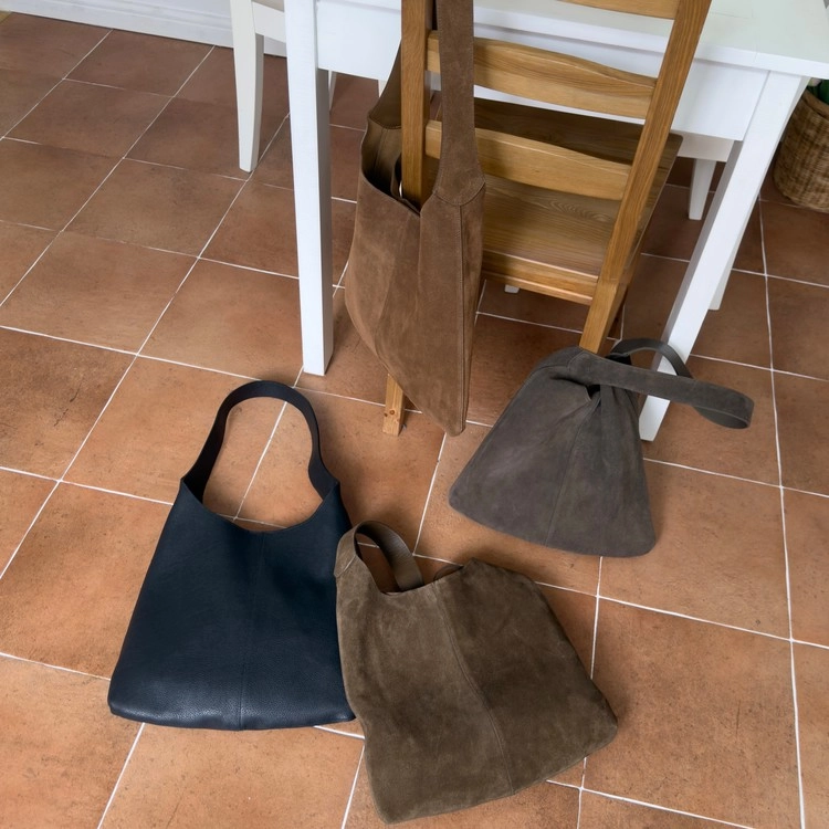 預訂_Moon Shopper By Bucks & leather