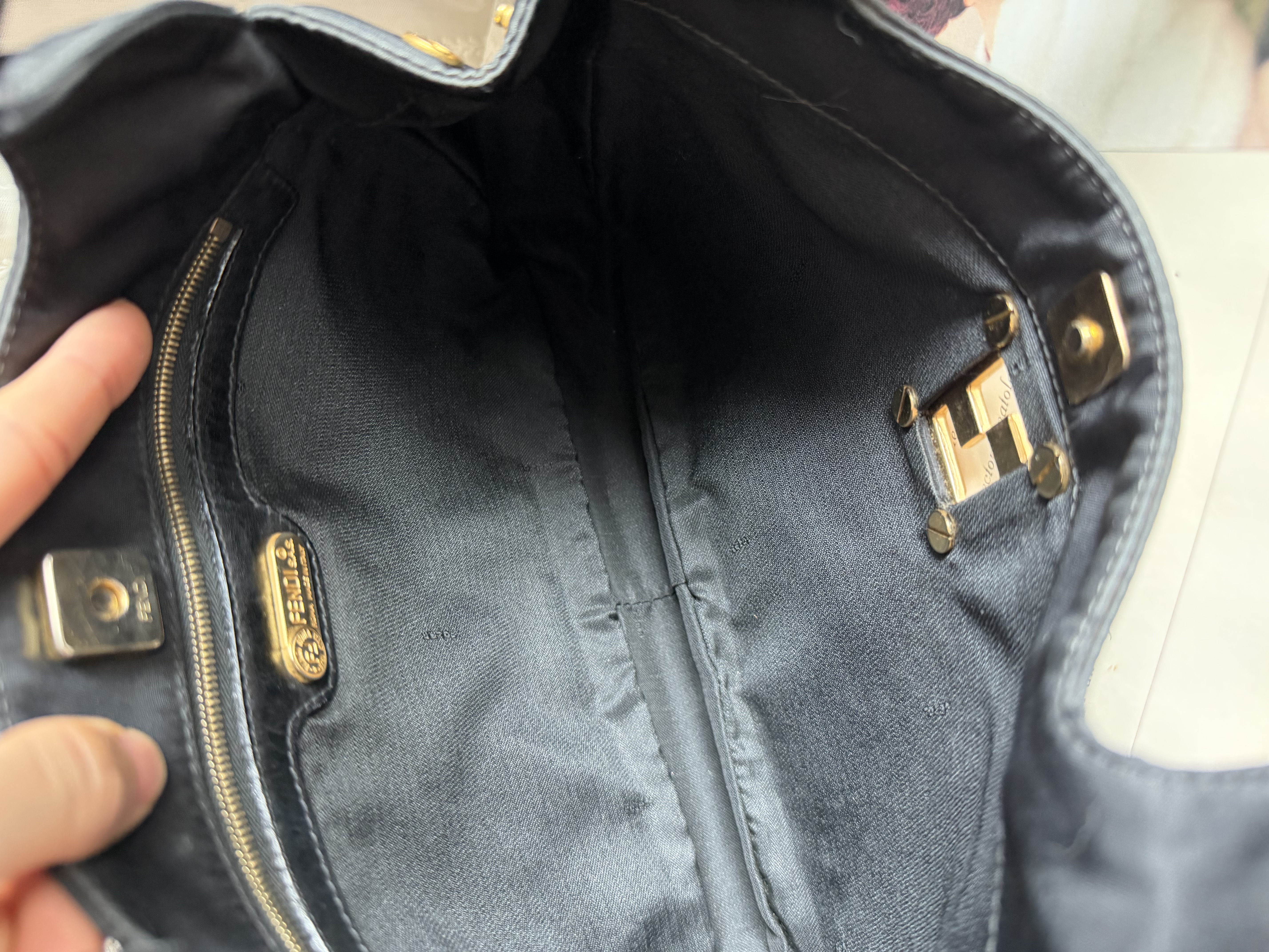 Vintage fendi black nylon pochette bag 腋下包