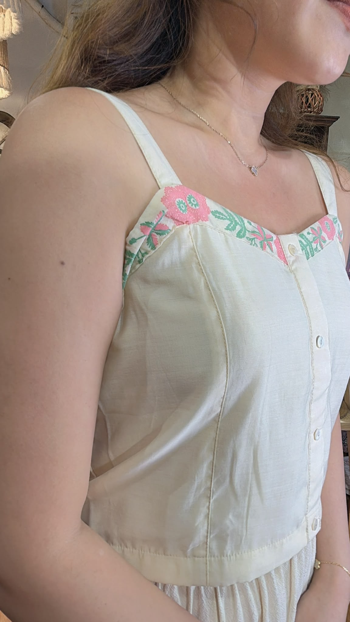2903 Light Yellow Printed Flower Edge Top 16"