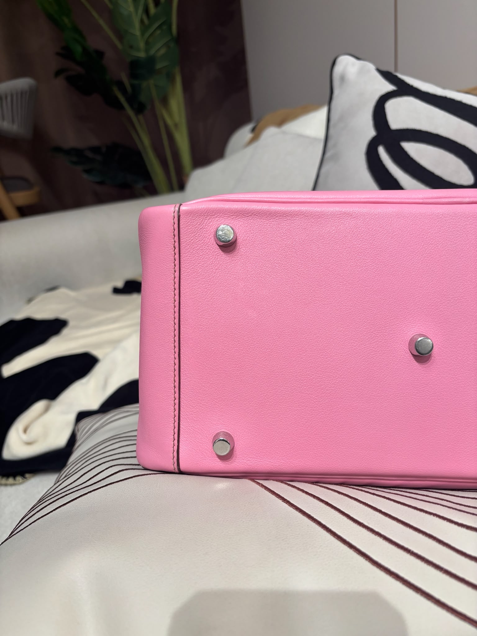 Hermes Lindy 30 STAMP [N] 100%Authentic, 95%new✅Dust bag
