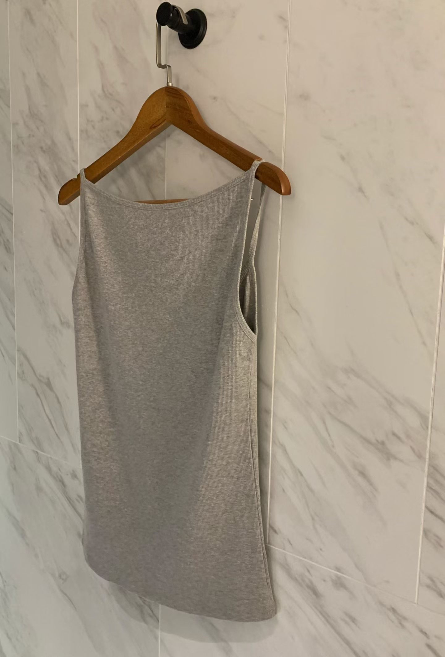 Elegant boat neck U-back cami top