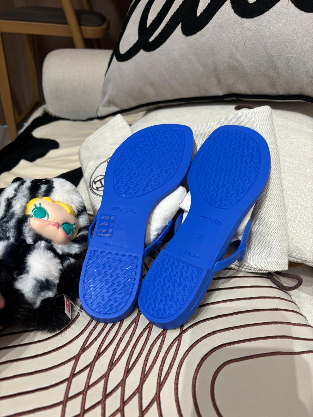 全新 Hermes PVC Egerie sandal size 38 100%Authentic, 全新Brand new ✅dust bag✅ box