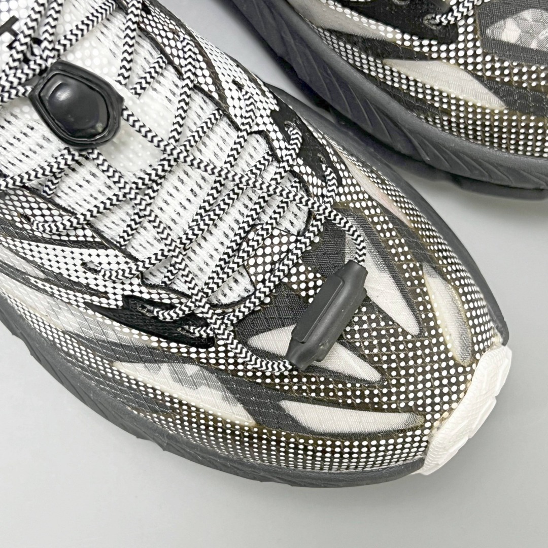 Hoka Mafate Speed 4 Lite