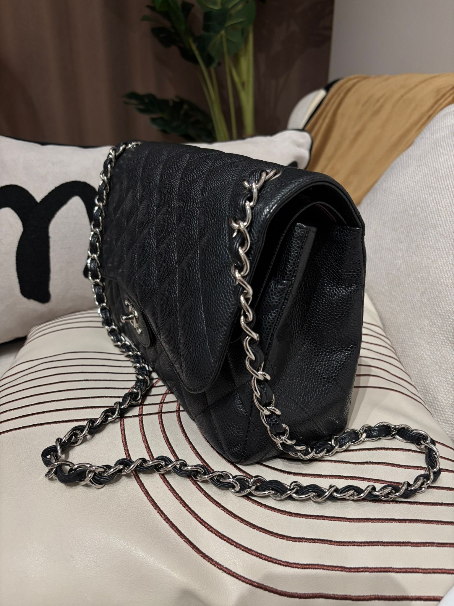 Chanel classic flap 30cm Jumbo A58600 黑色荔枝牛皮金扣 100%Authentic,95%new ✅16Card✅dust bag✅盒