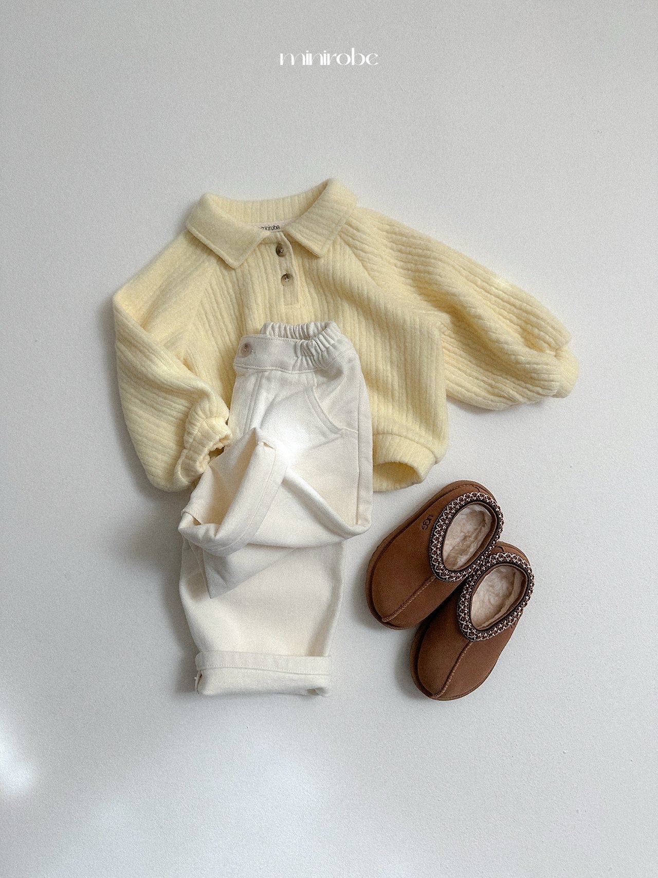 Mnirobe |boy collared sweatshirt