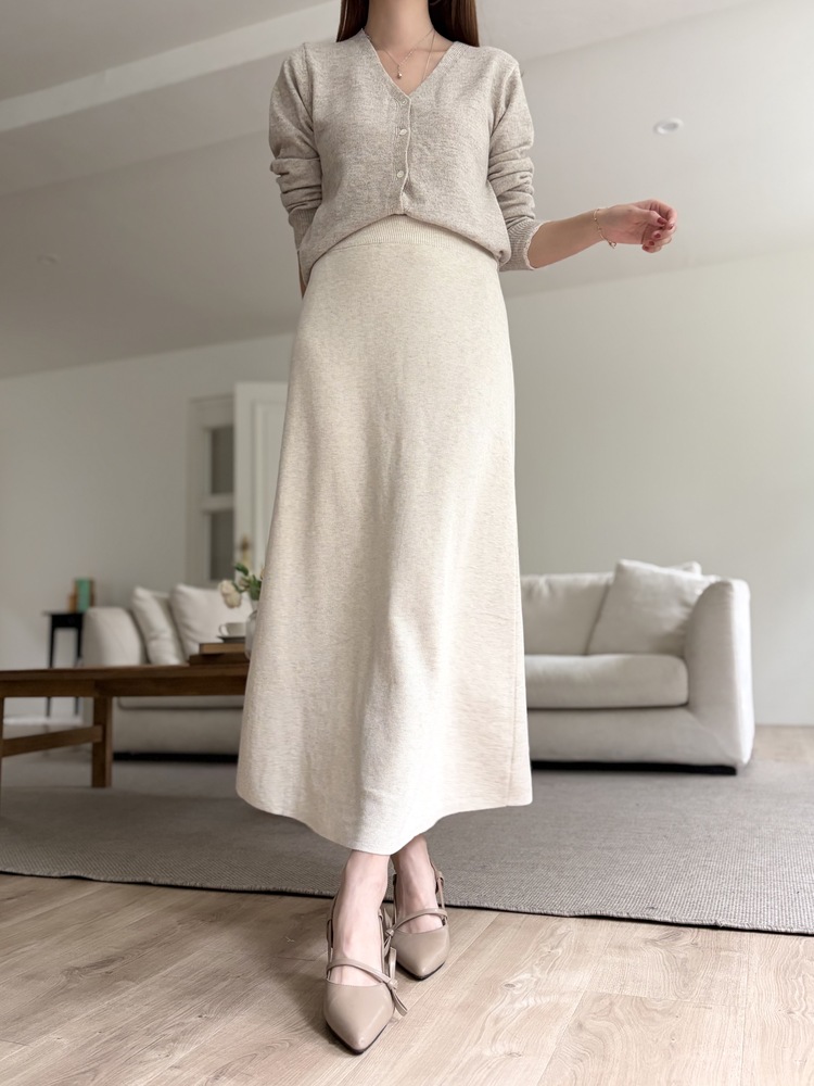 The Lacie Wool Cardigan (Oatmeal)