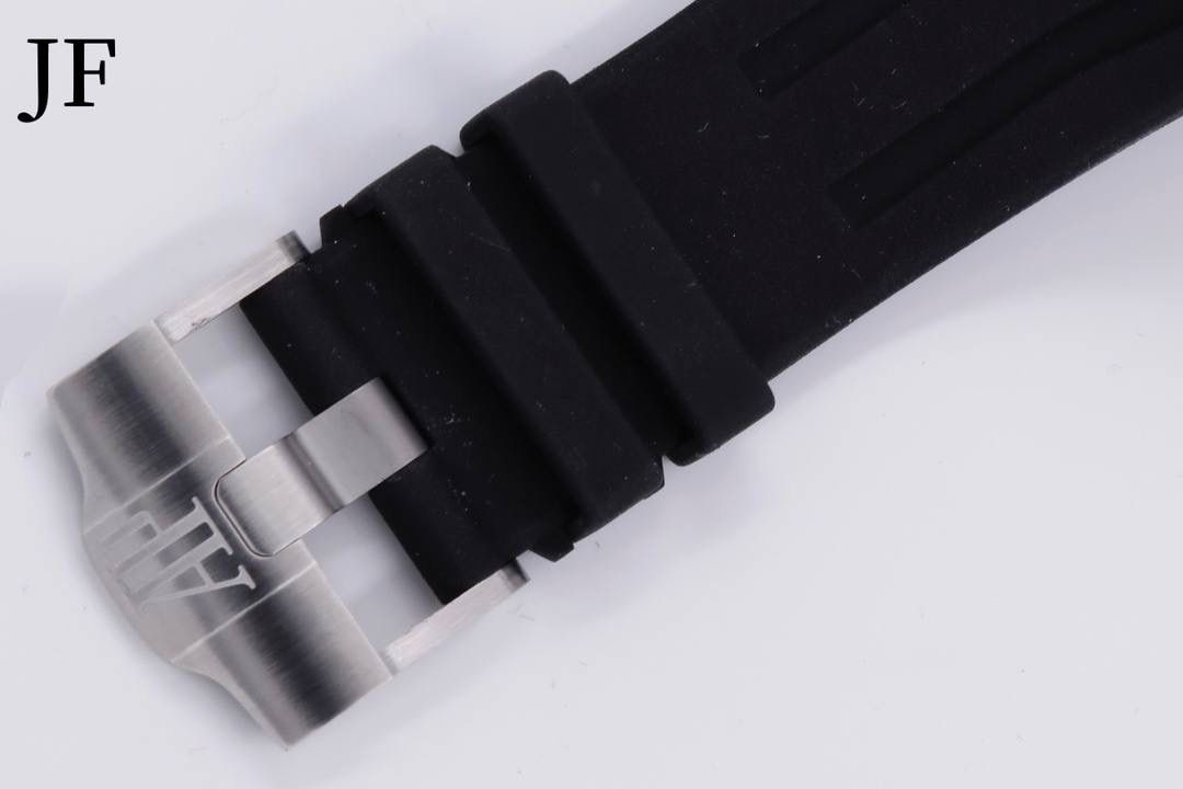 🚀精品 AP 皇家橡树离岸型 大熊猫计时码表 AP 26400 精钢表壳 陶瓷表圈 双面蓝宝石镜面 3126机芯 橡胶表带 精钢针扣 直径44mm💯