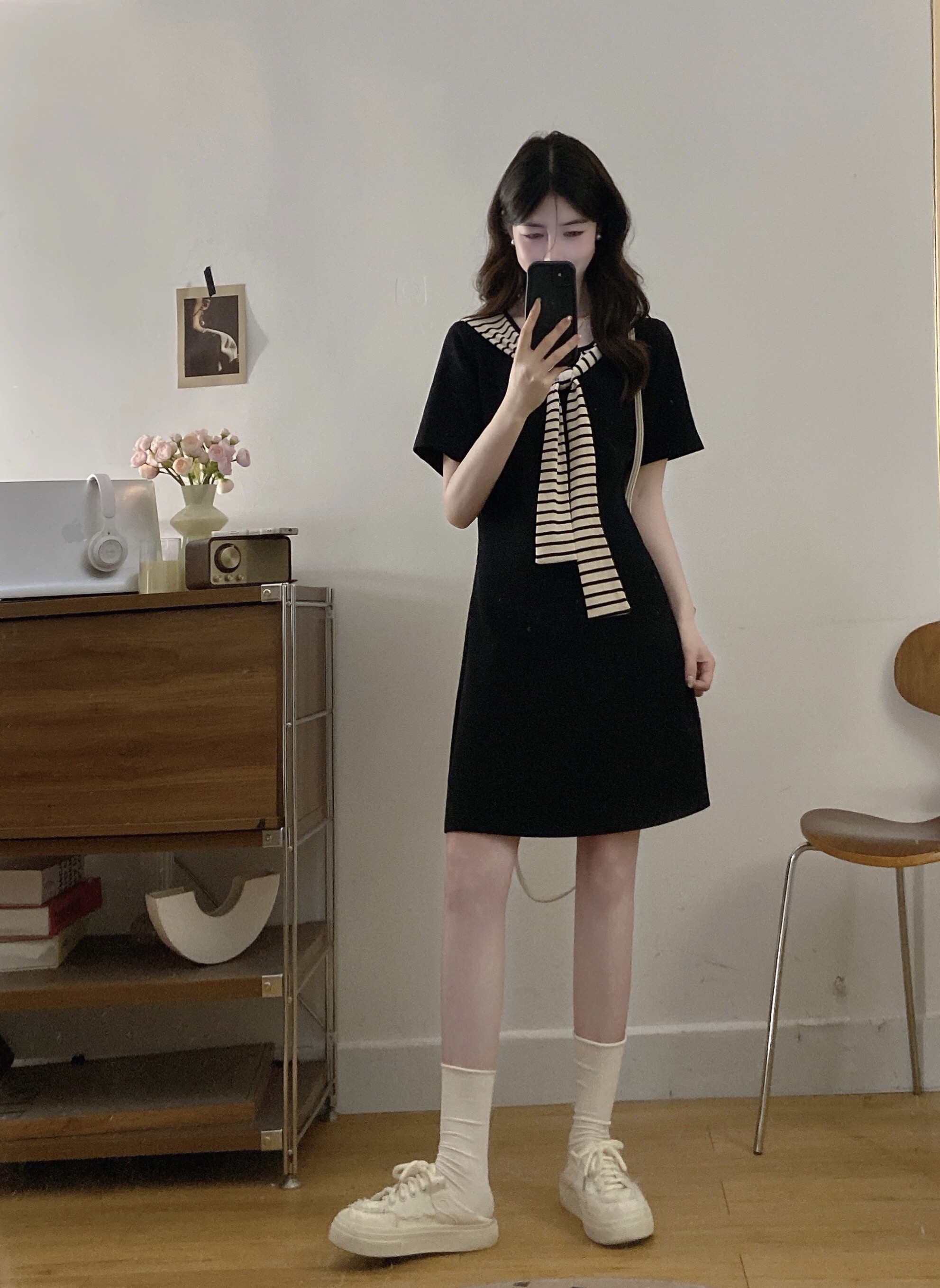 B75(3101短) 短款韩系气质时尚拼接条纹披肩领黑连身裙