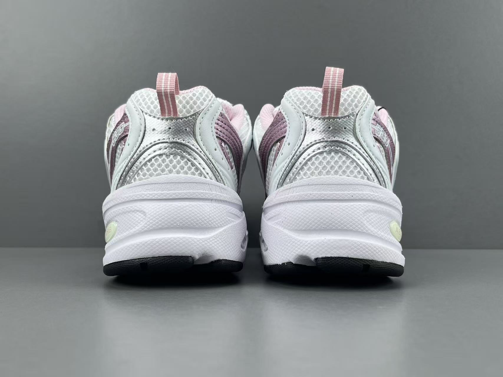 New Balance 530 GR530RK