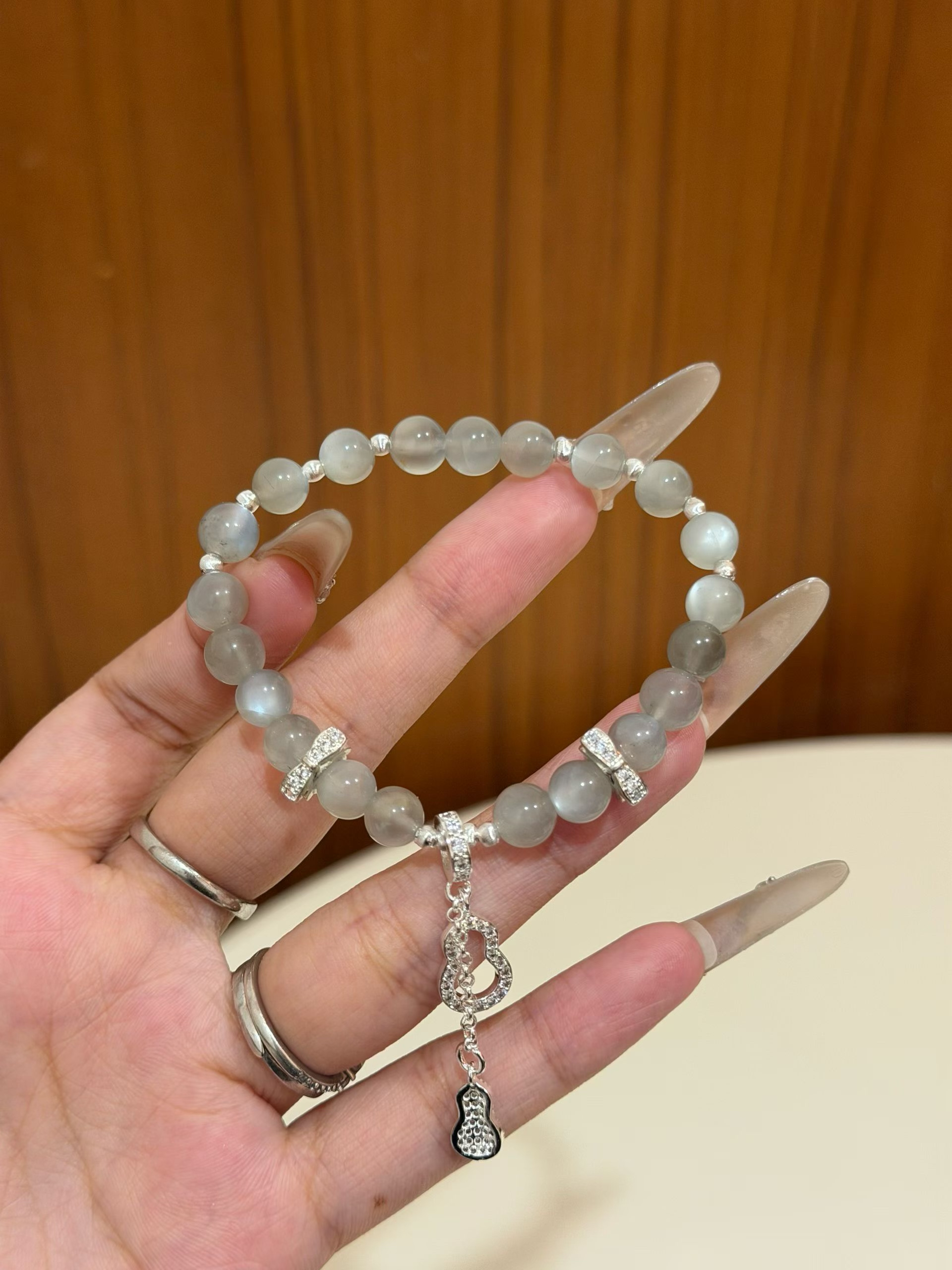 灰月光 水晶