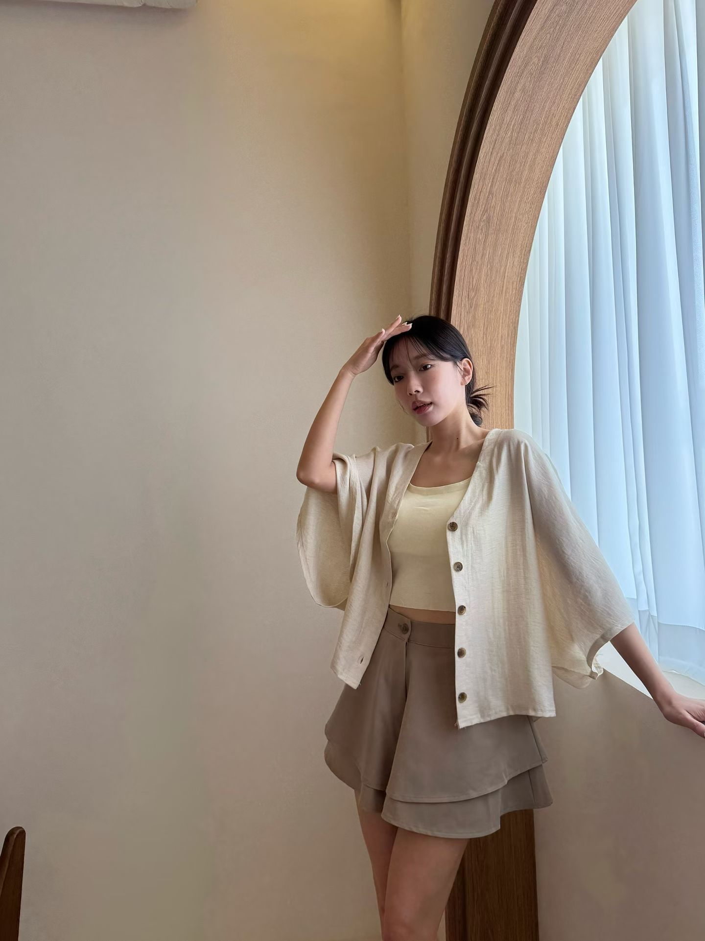 M9 V領開胸薄外套