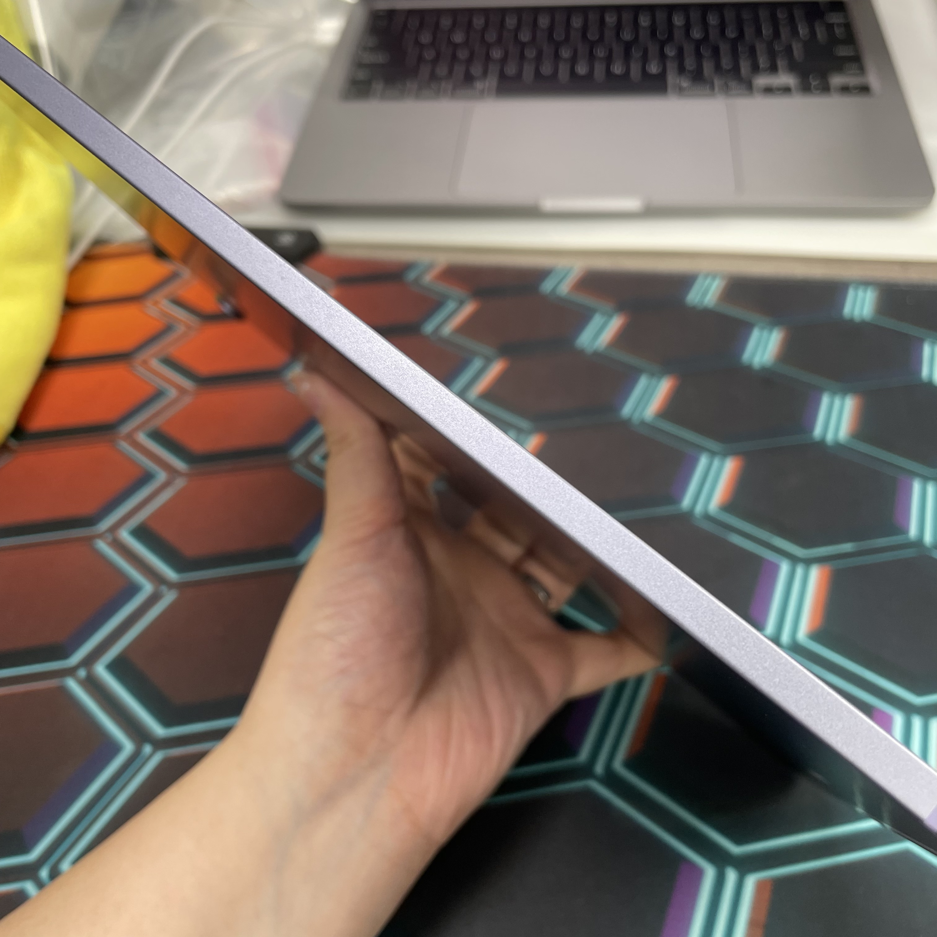 *7790100 iPad Air 5 完美機 256GB 插卡版 紫色 purple
