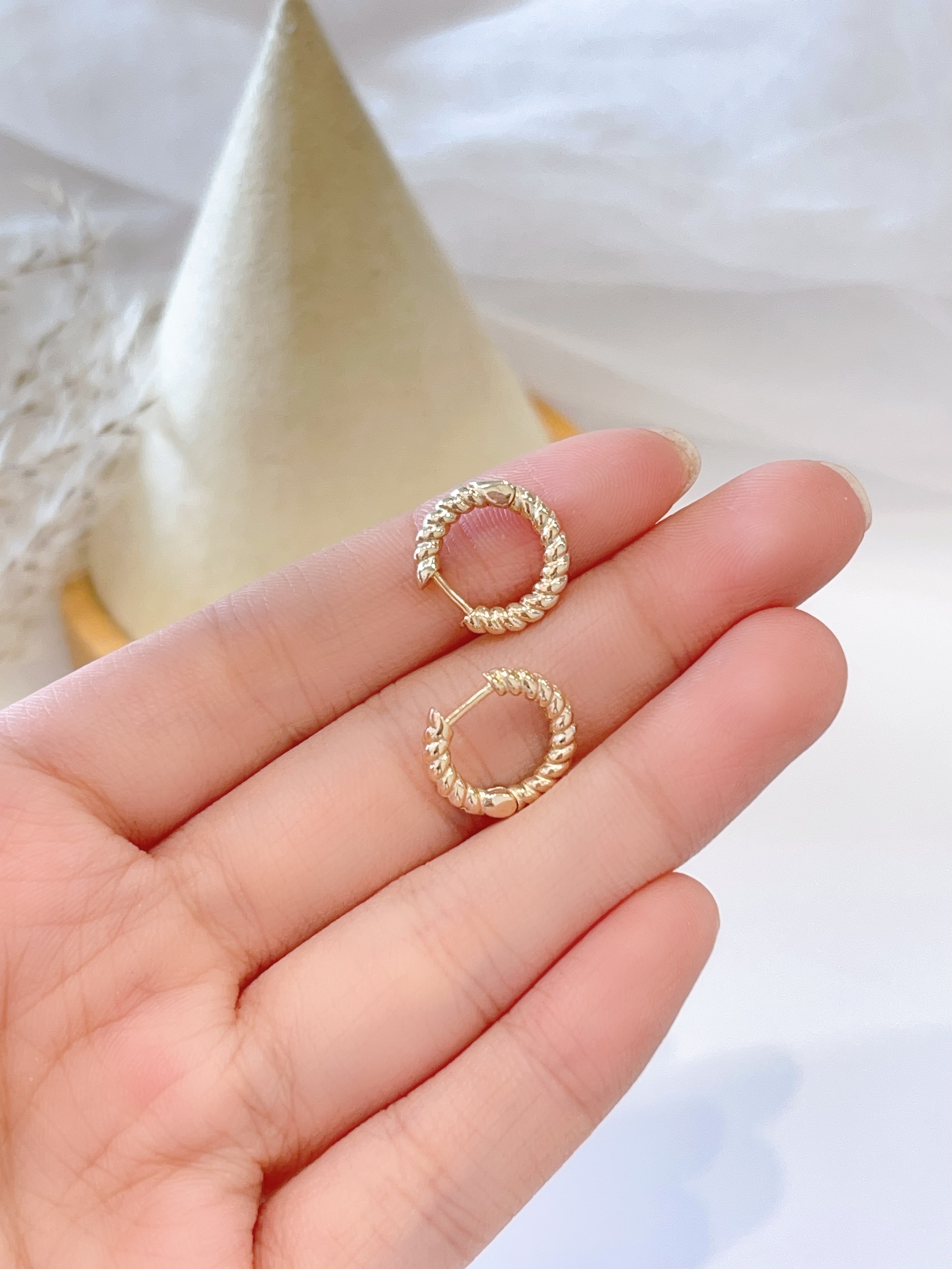 日常百搭小麻花耳扣耳环